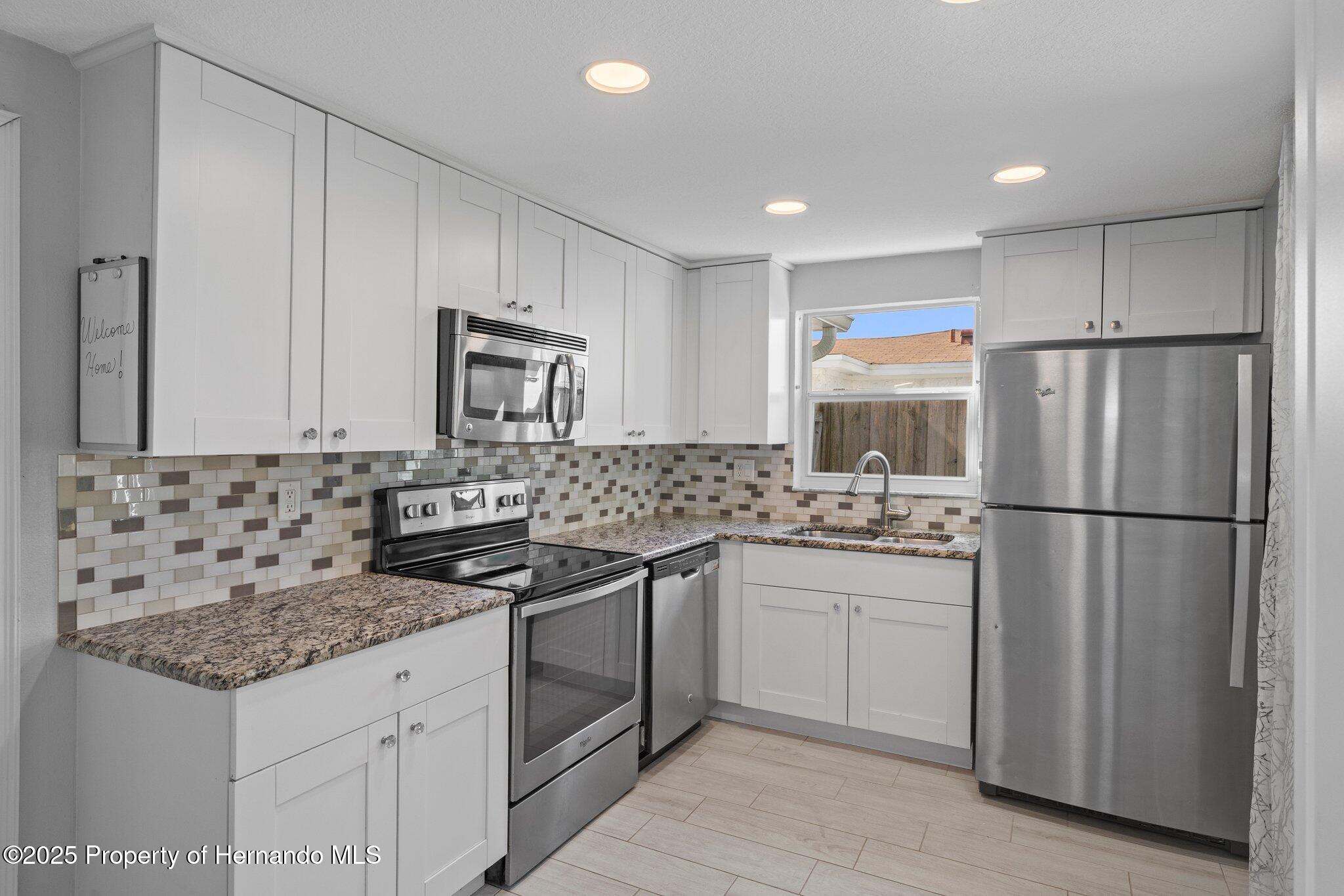 1721 Kenilworth Street, Holiday, Florida image 23