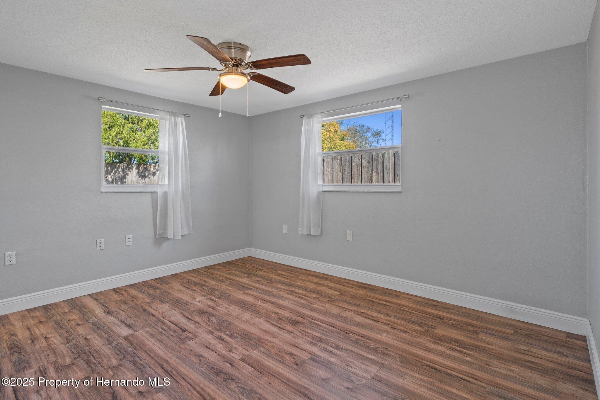 1721 Kenilworth Street, Holiday, Florida image 29