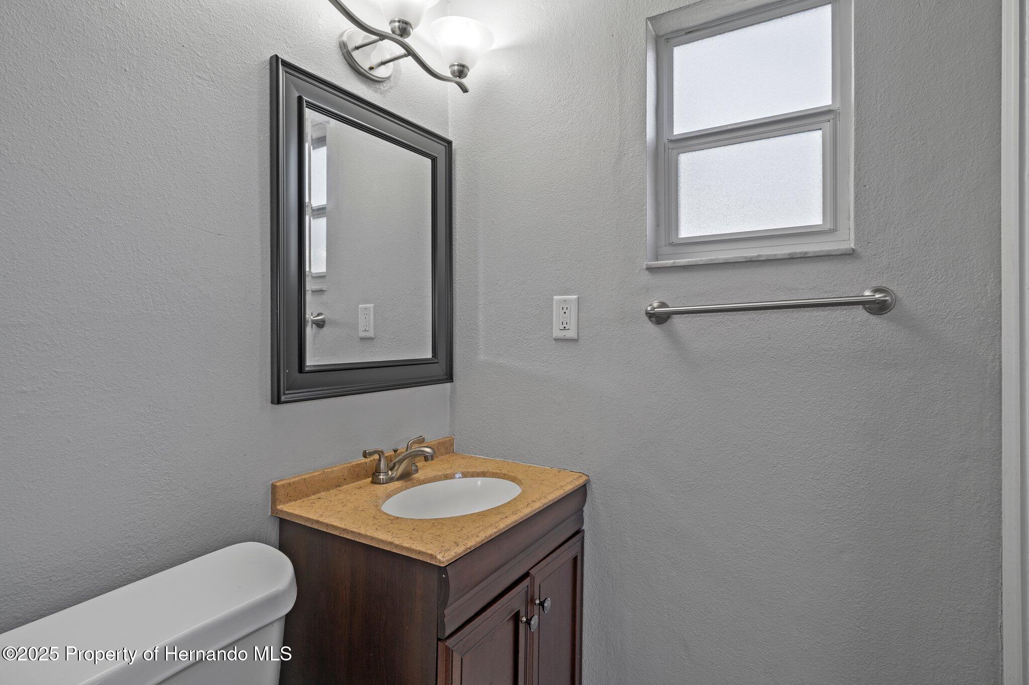 1721 Kenilworth Street, Holiday, Florida image 36