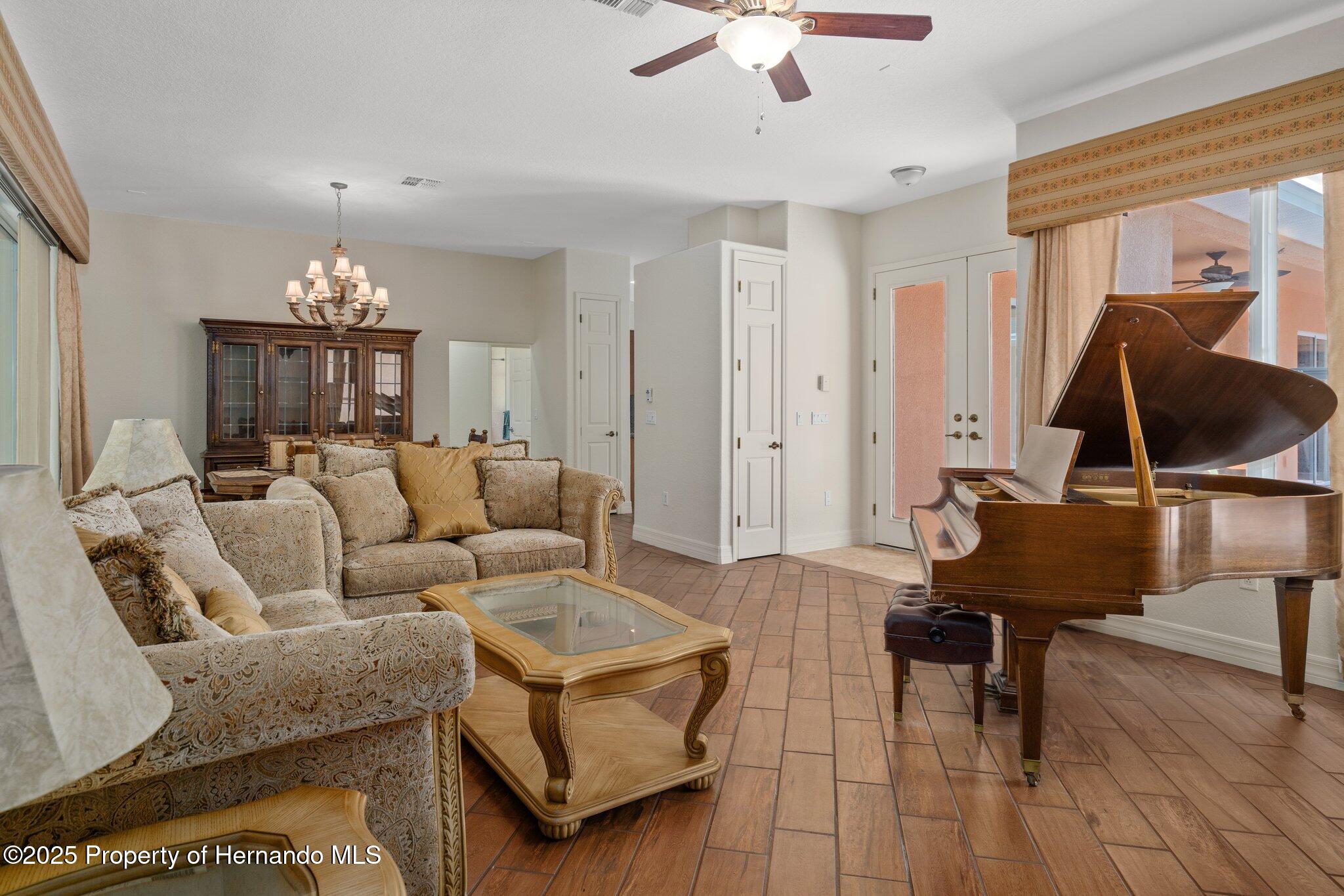 19263 Quiet Oak Lane, Brooksville, Florida image 13