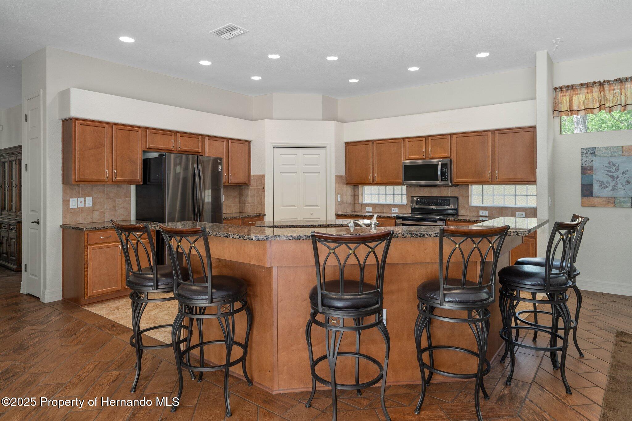 19263 Quiet Oak Lane, Brooksville, Florida image 5