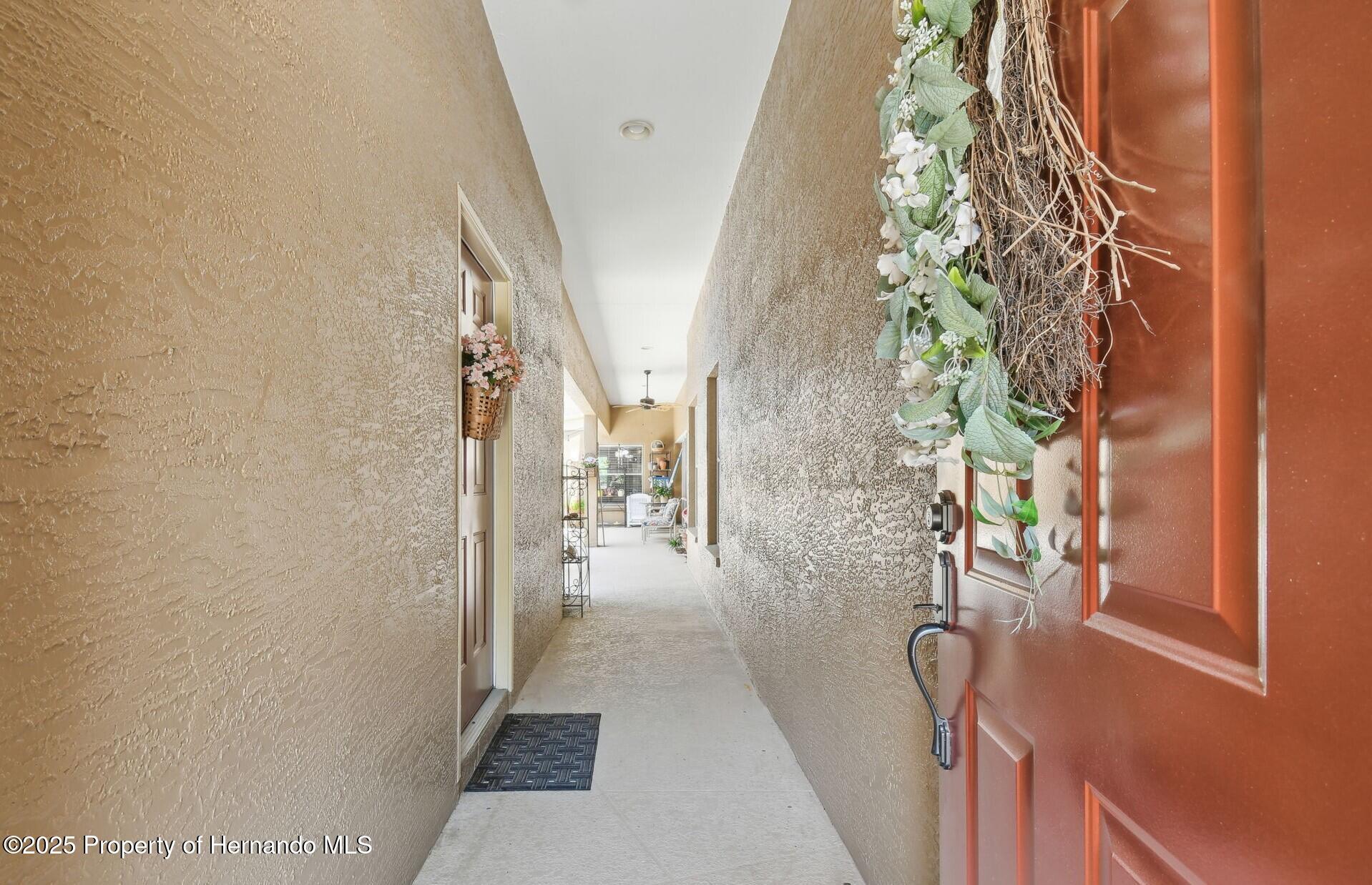 11752 Wheatfield Loop, Hudson, Florida image 2