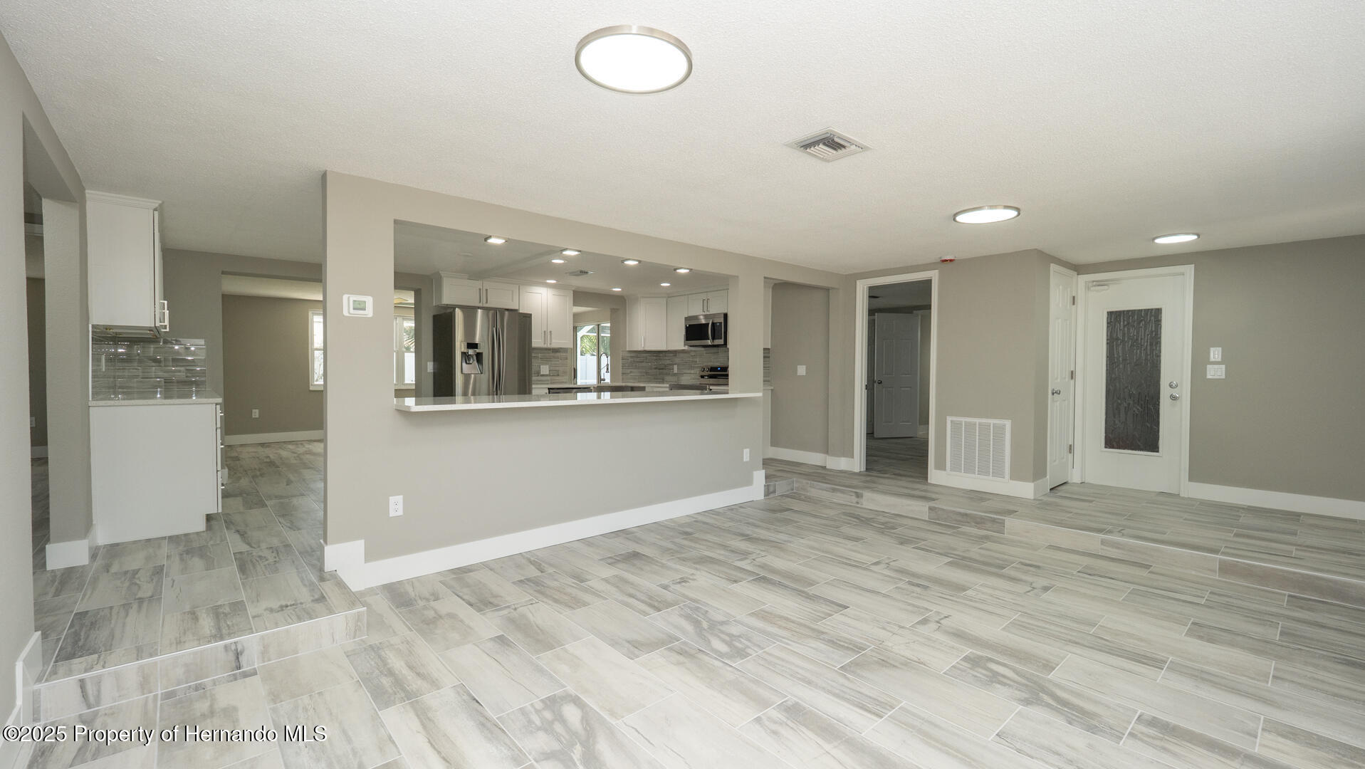 8522 Inwood Drive, Hudson, Florida image 8
