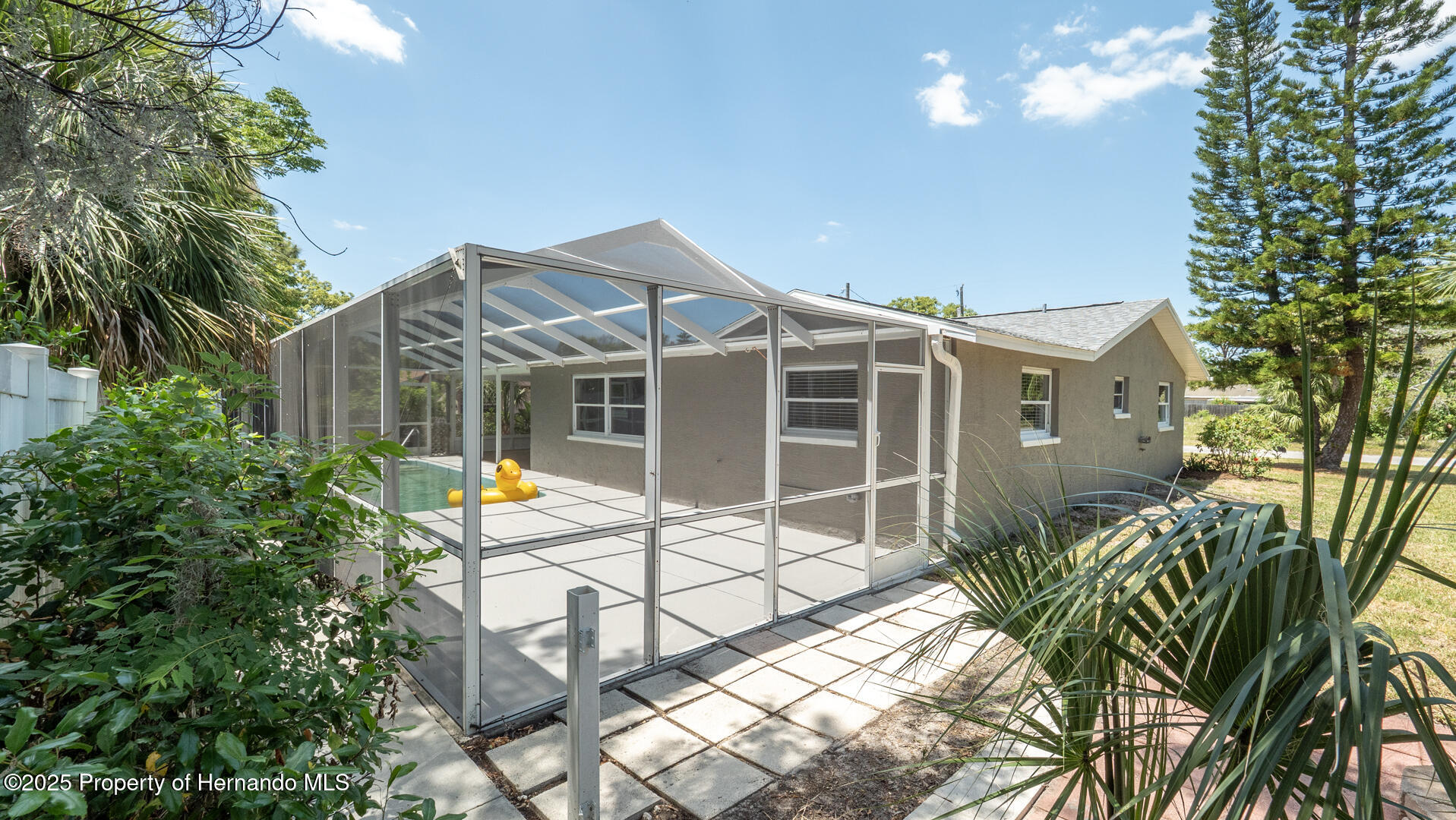 8522 Inwood Drive, Hudson, Florida image 30