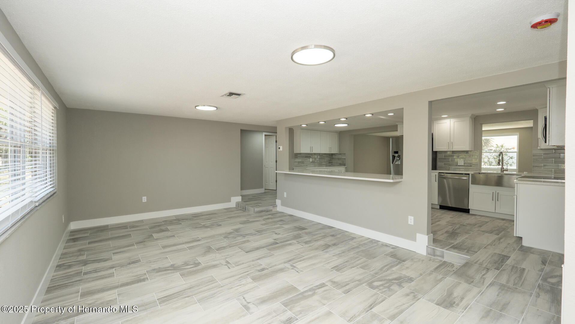 8522 Inwood Drive, Hudson, Florida image 6