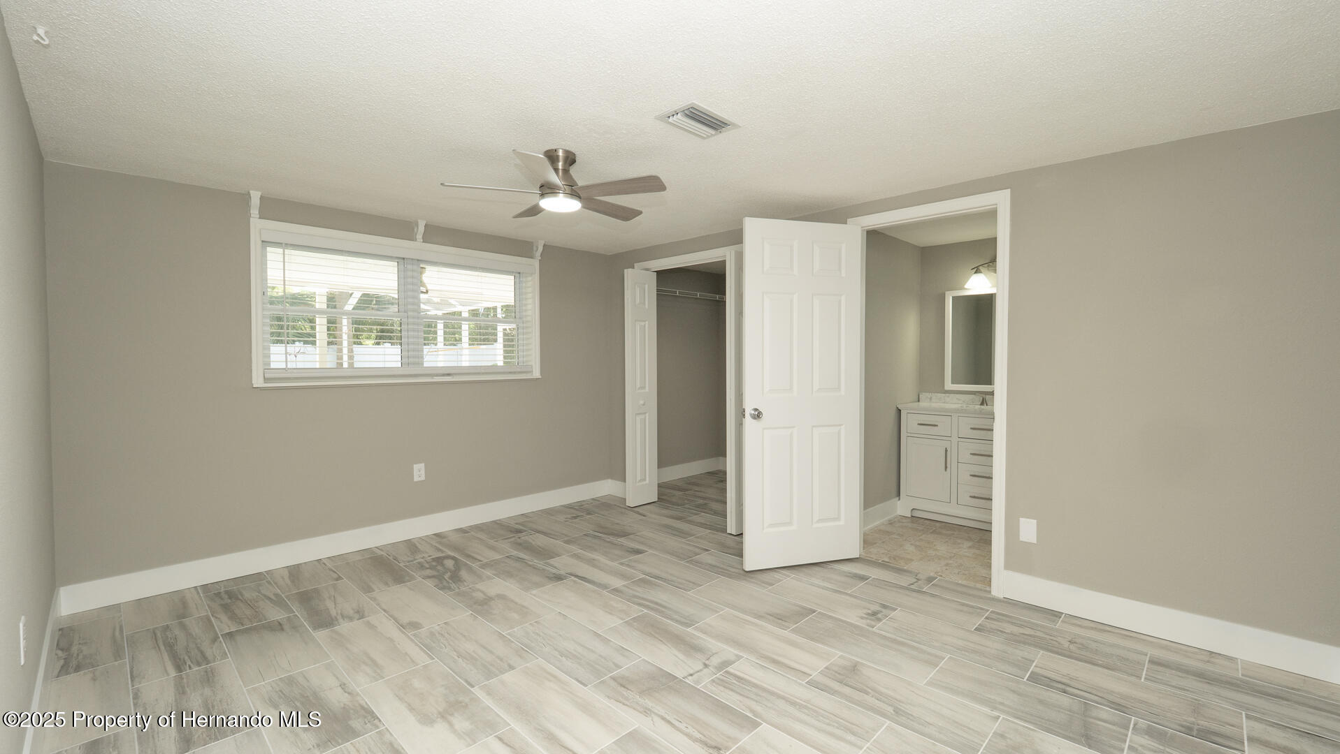 8522 Inwood Drive, Hudson, Florida image 12