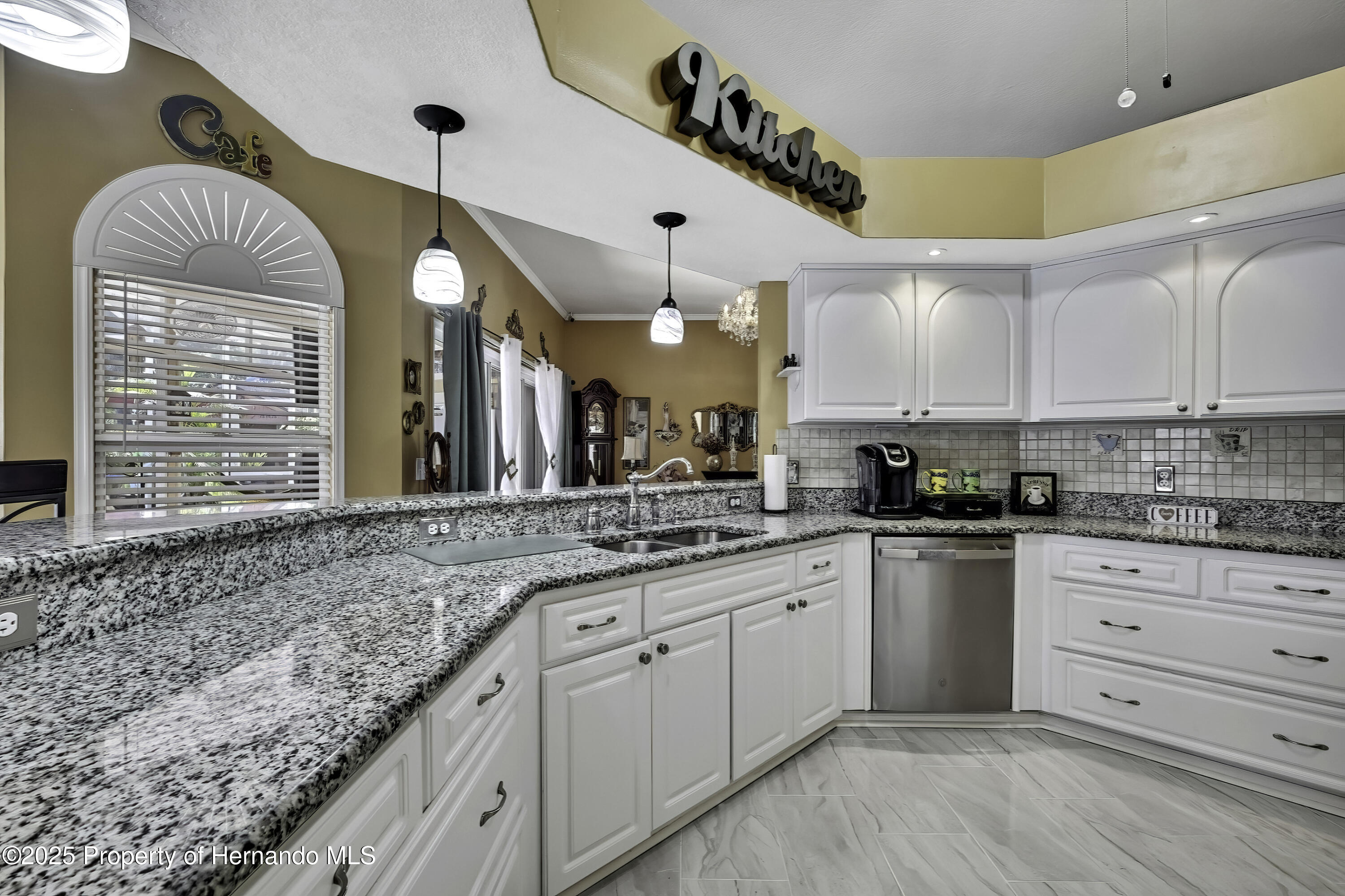 1086 Hook Drive, Spring Hill, Florida image 9