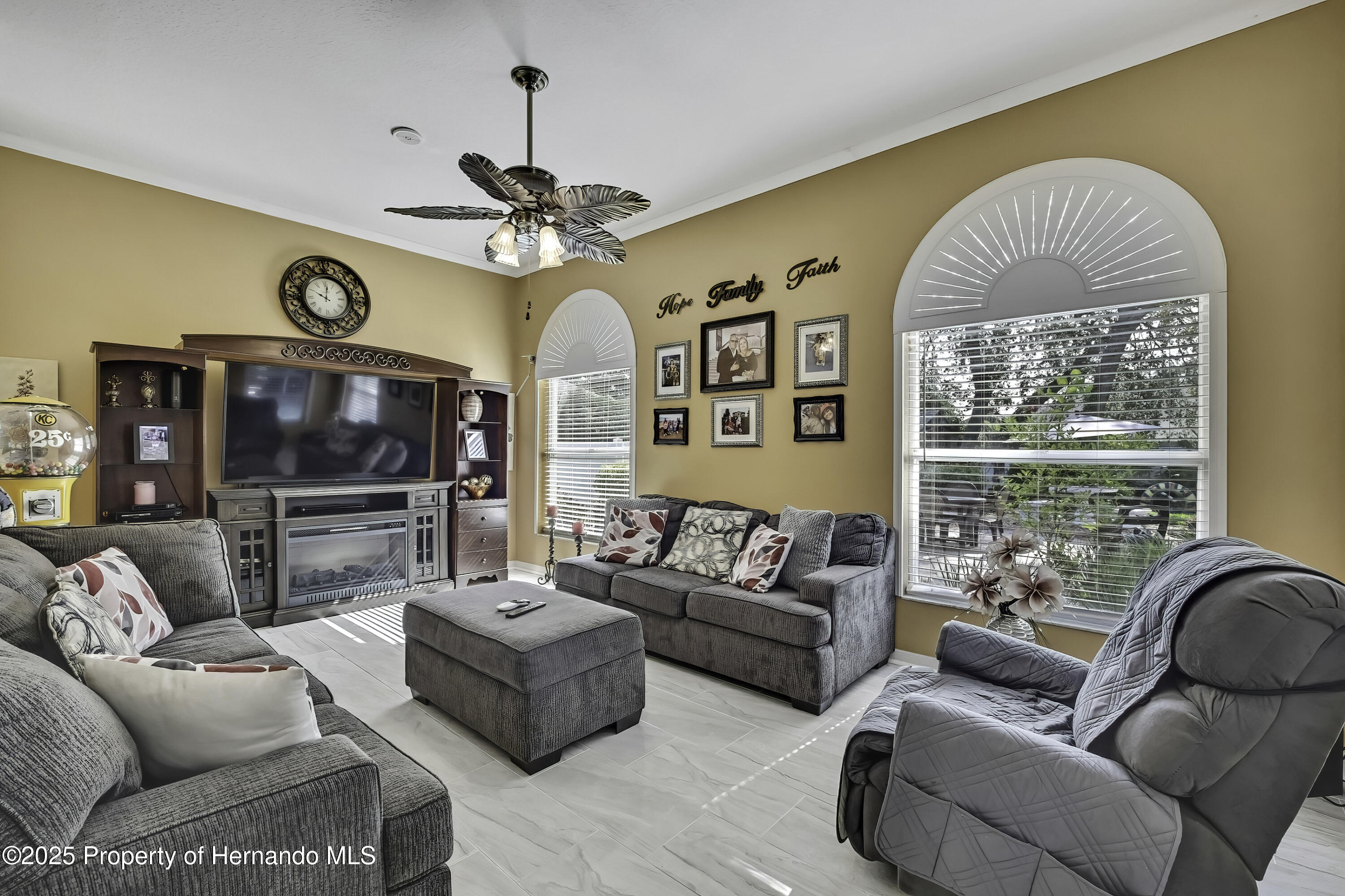 1086 Hook Drive, Spring Hill, Florida image 14
