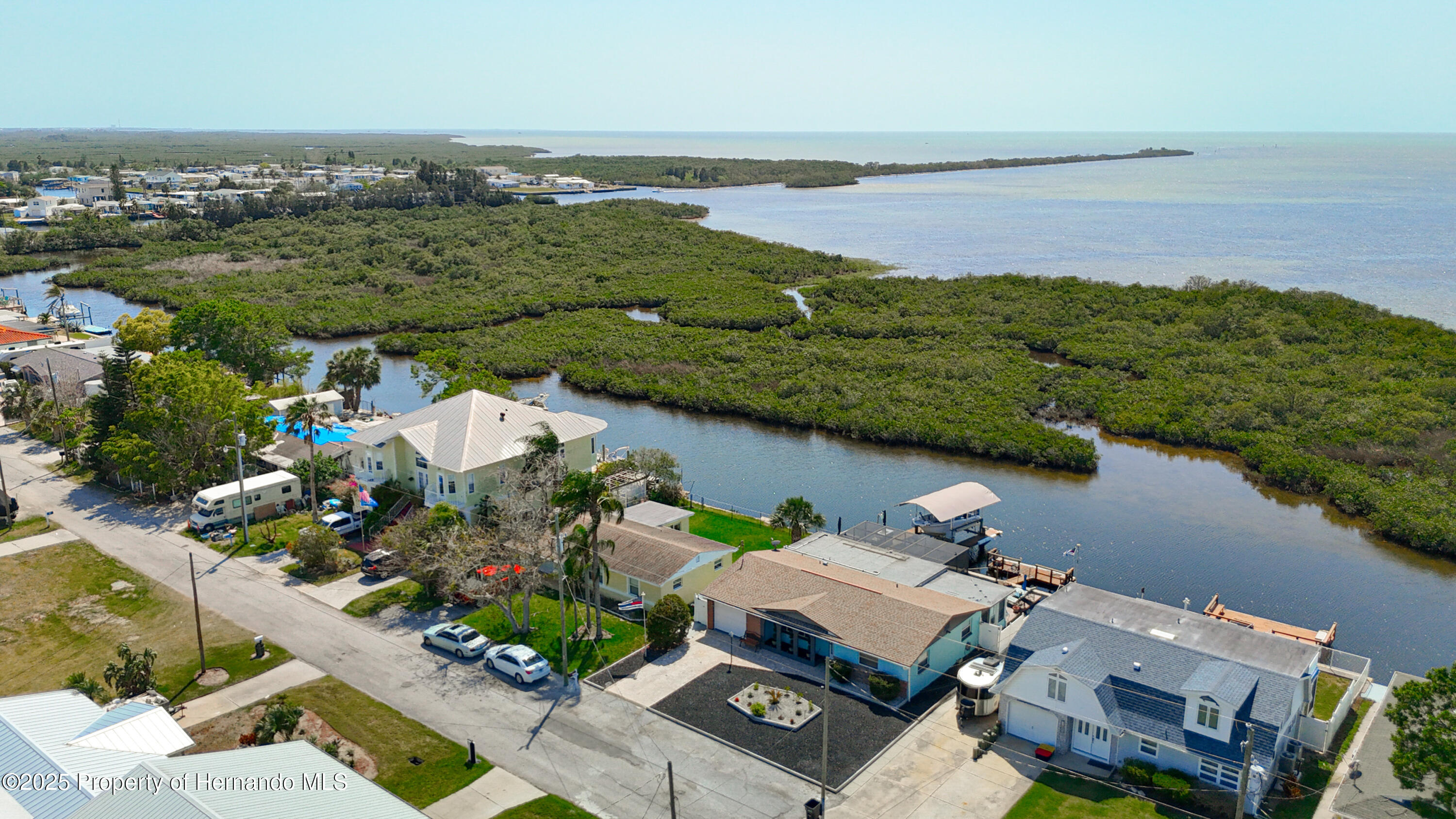 13415 Starfish Drive, Hudson, Florida image 7