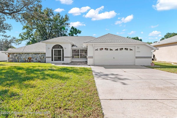 10460 UTAH ST, SPRING HILL, FL 34608 - Image cdac46bc6ce1e9d4b9d2cf28a51fa0ba/296383472