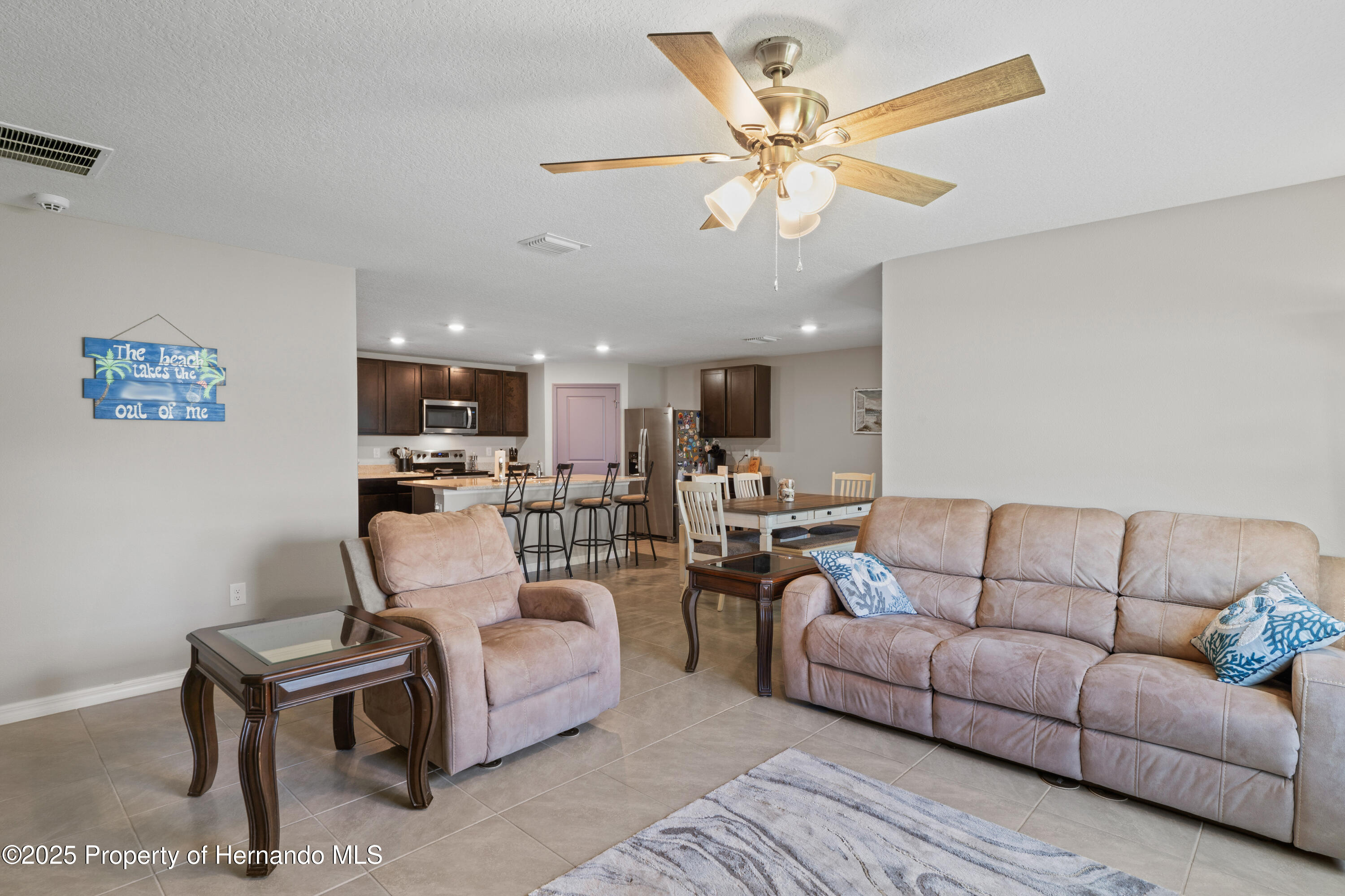 8508 Bay Drive, Spring Hill, Florida image 9