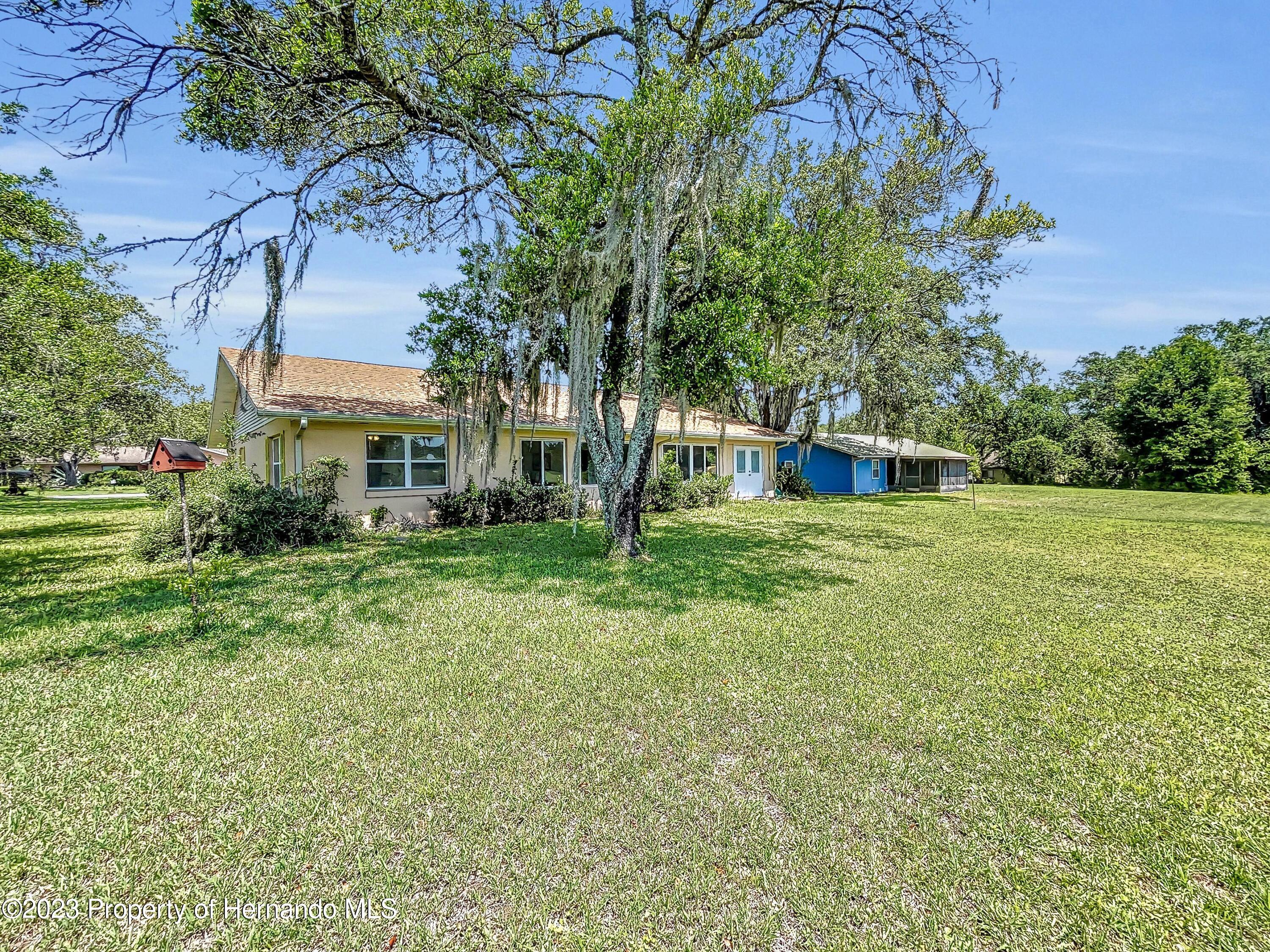 6136 Fairway Drive, Dade City, Florida image 37