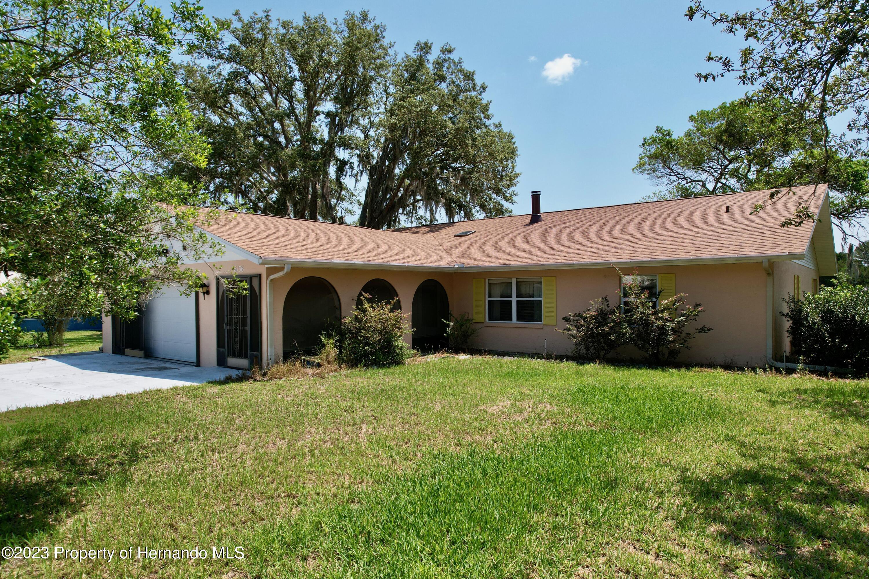 6136 Fairway Drive, Dade City, Florida image 10