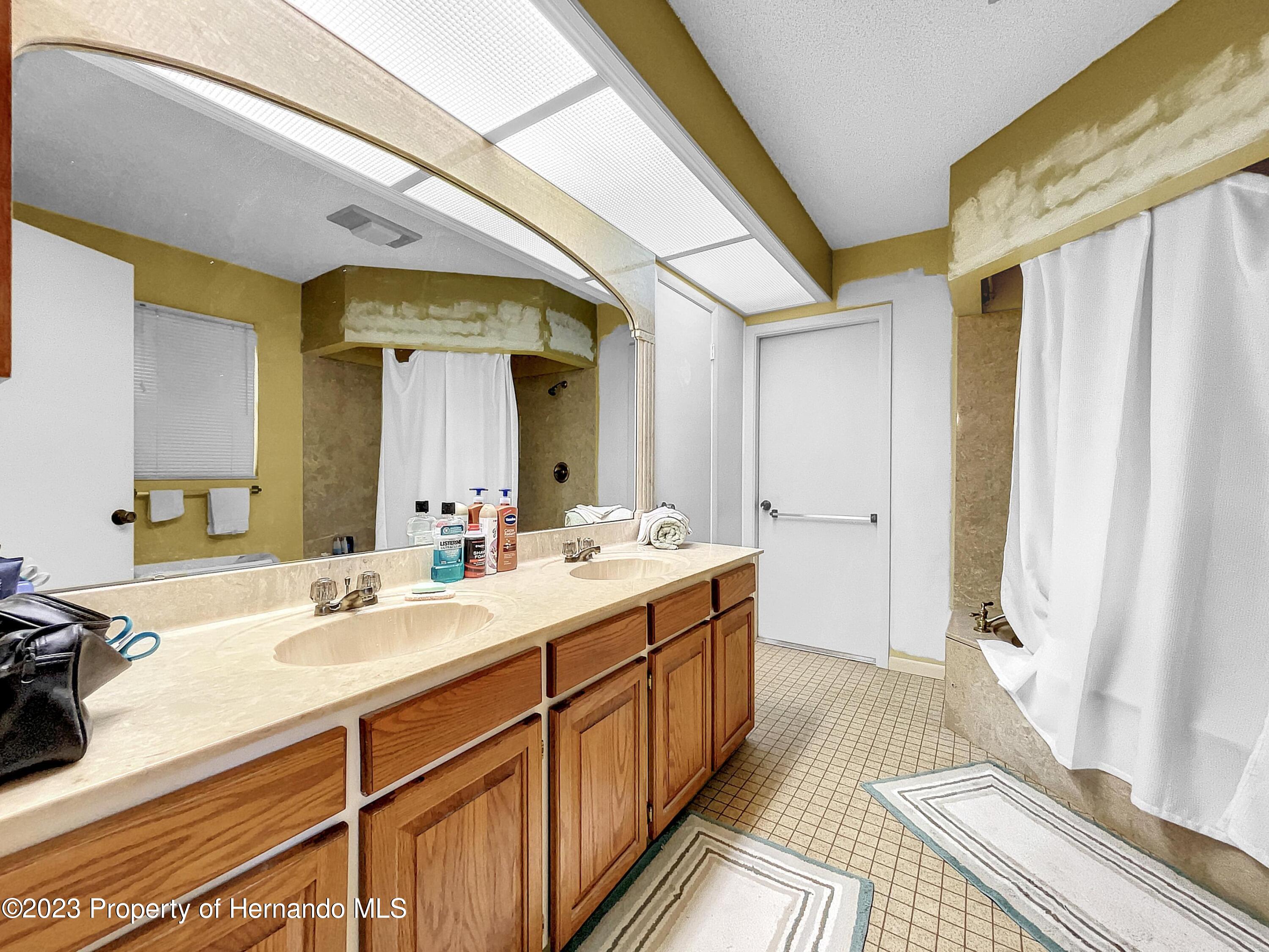 6136 Fairway Drive, Dade City, Florida image 24