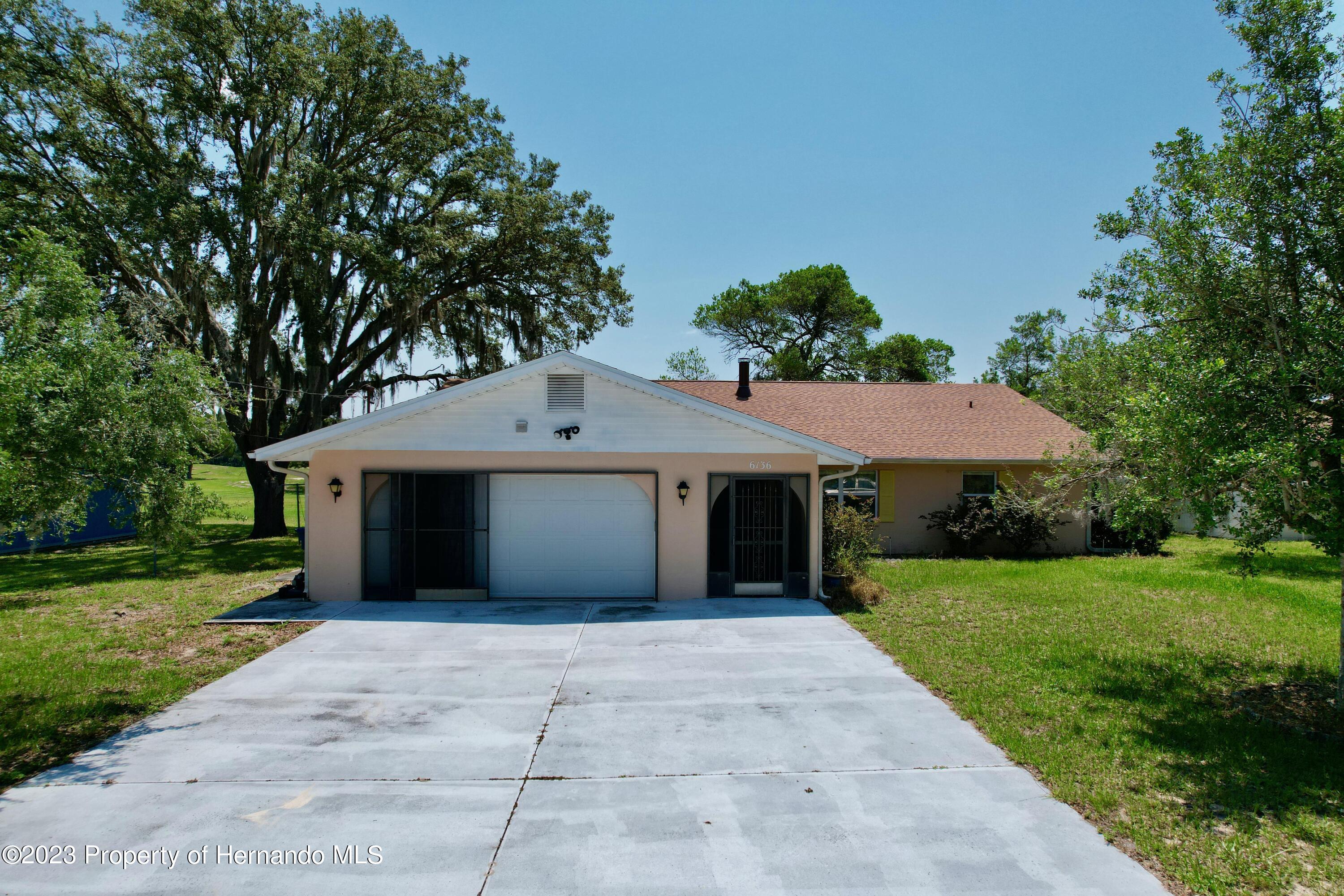 6136 Fairway Drive, Dade City, Florida image 45
