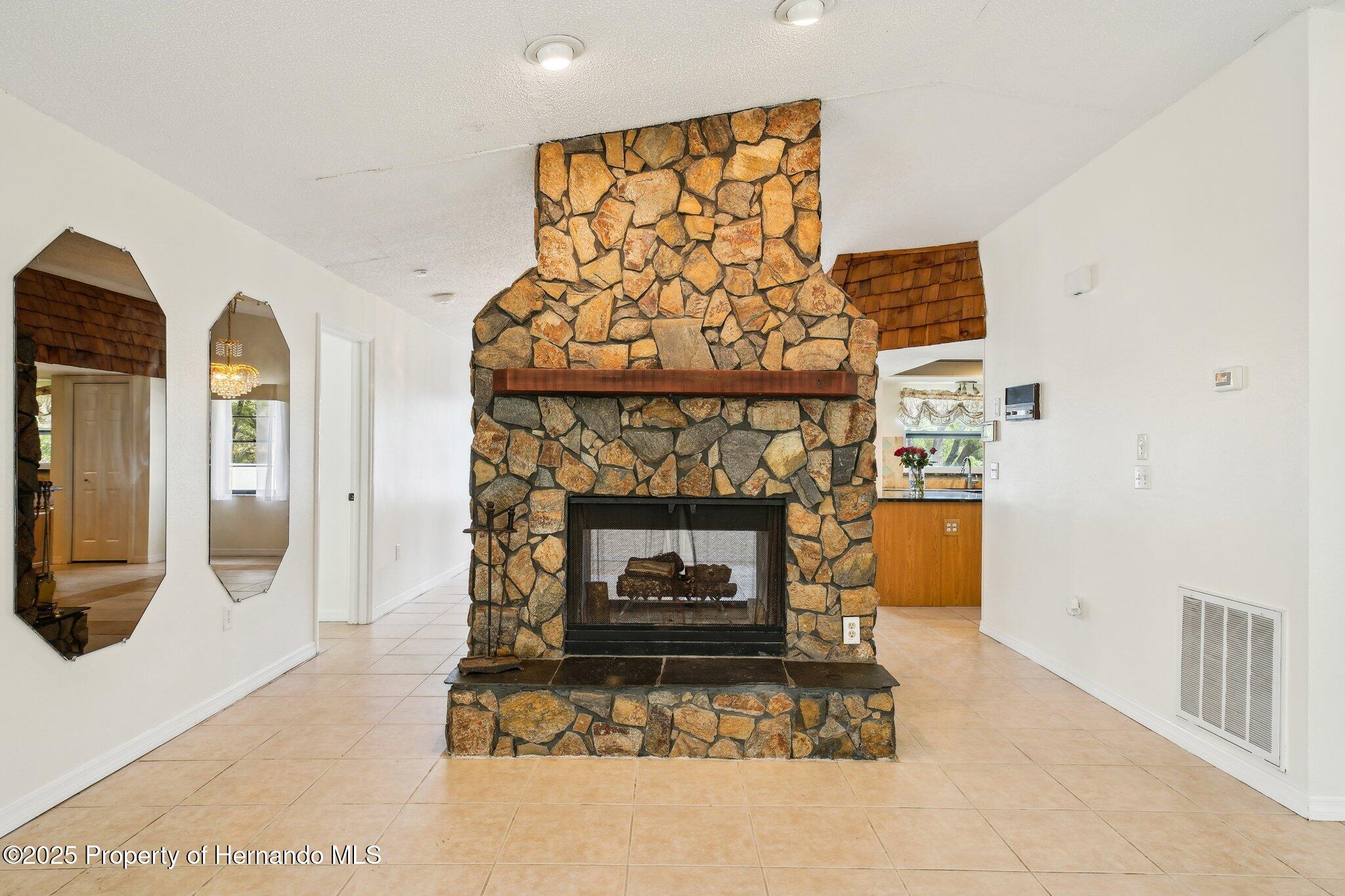 18633 Oak Way Drive, Hudson, Florida image 15