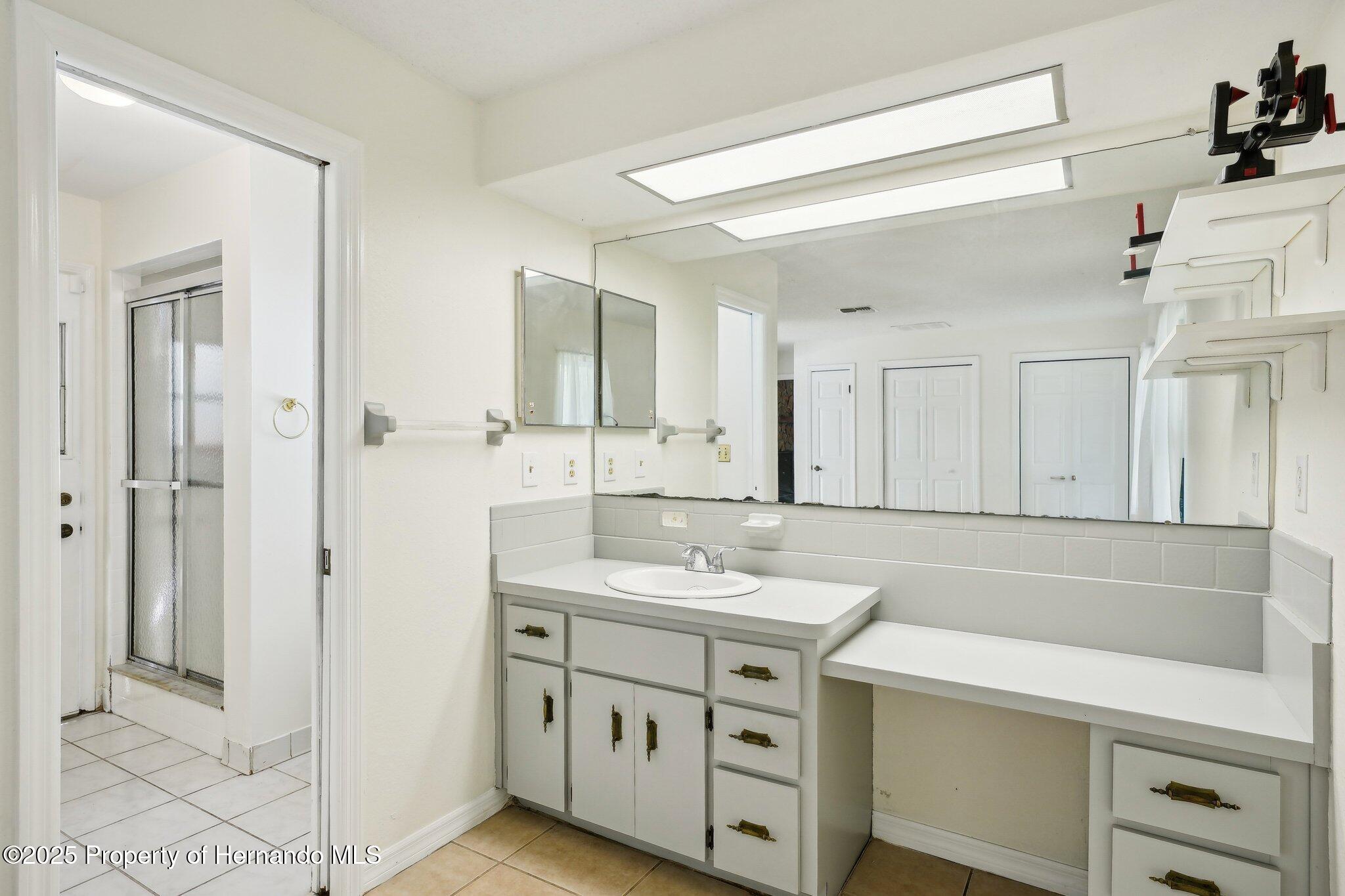 18633 Oak Way Drive, Hudson, Florida image 35