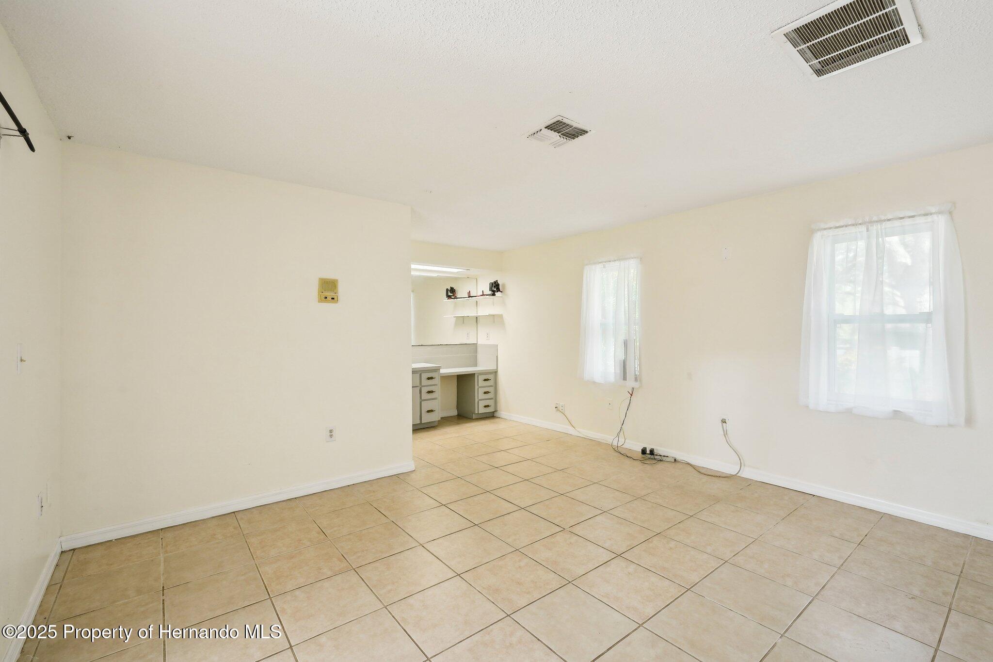 18633 Oak Way Drive, Hudson, Florida image 31