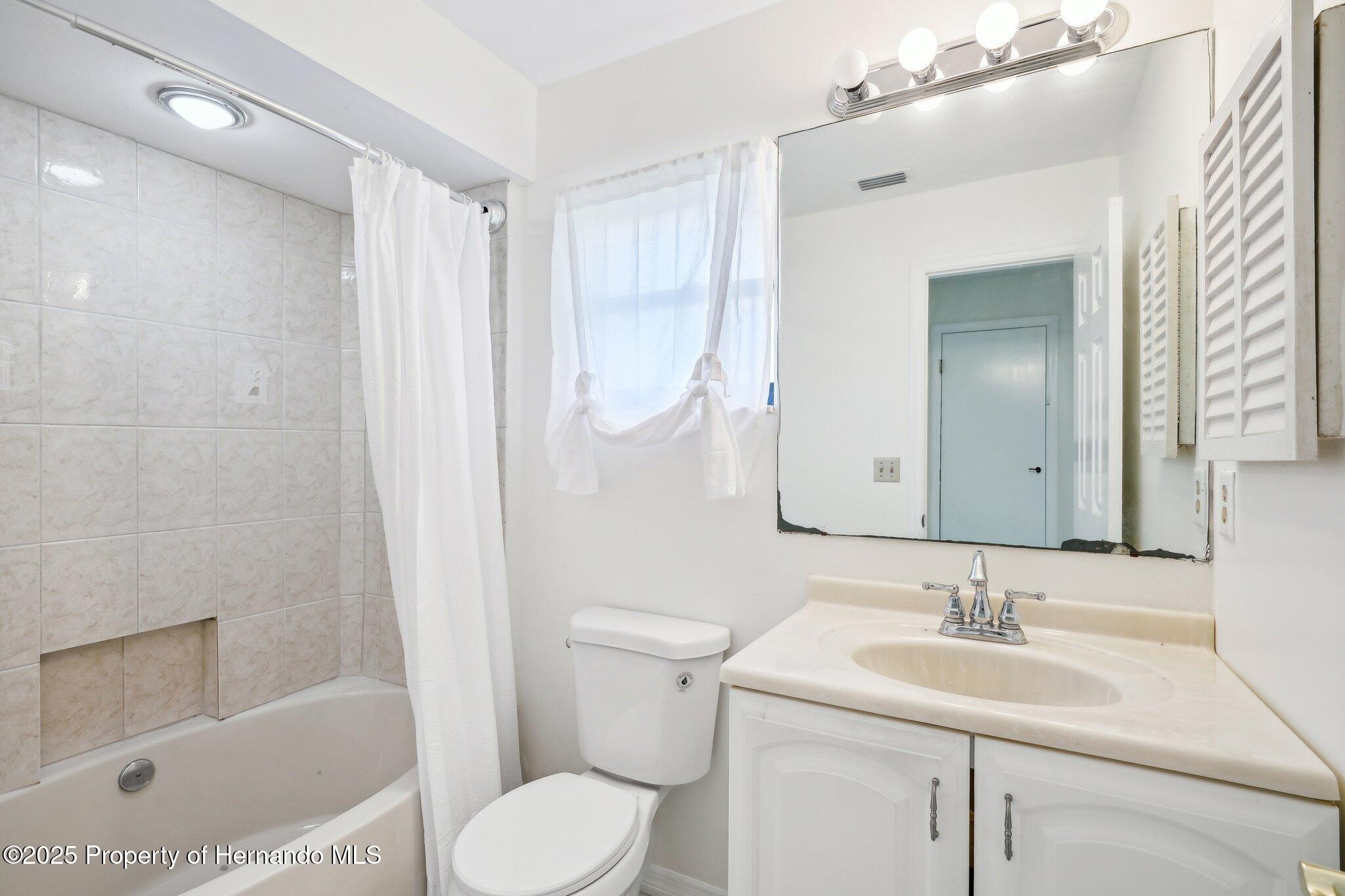 18633 Oak Way Drive, Hudson, Florida image 30