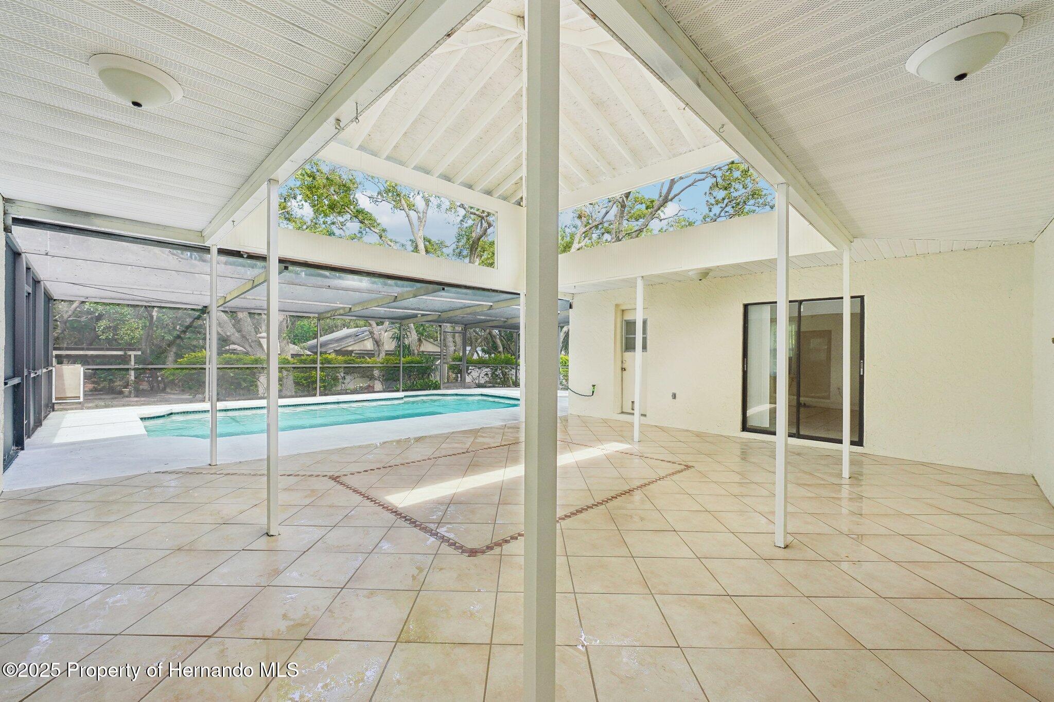 18633 Oak Way Drive, Hudson, Florida image 39