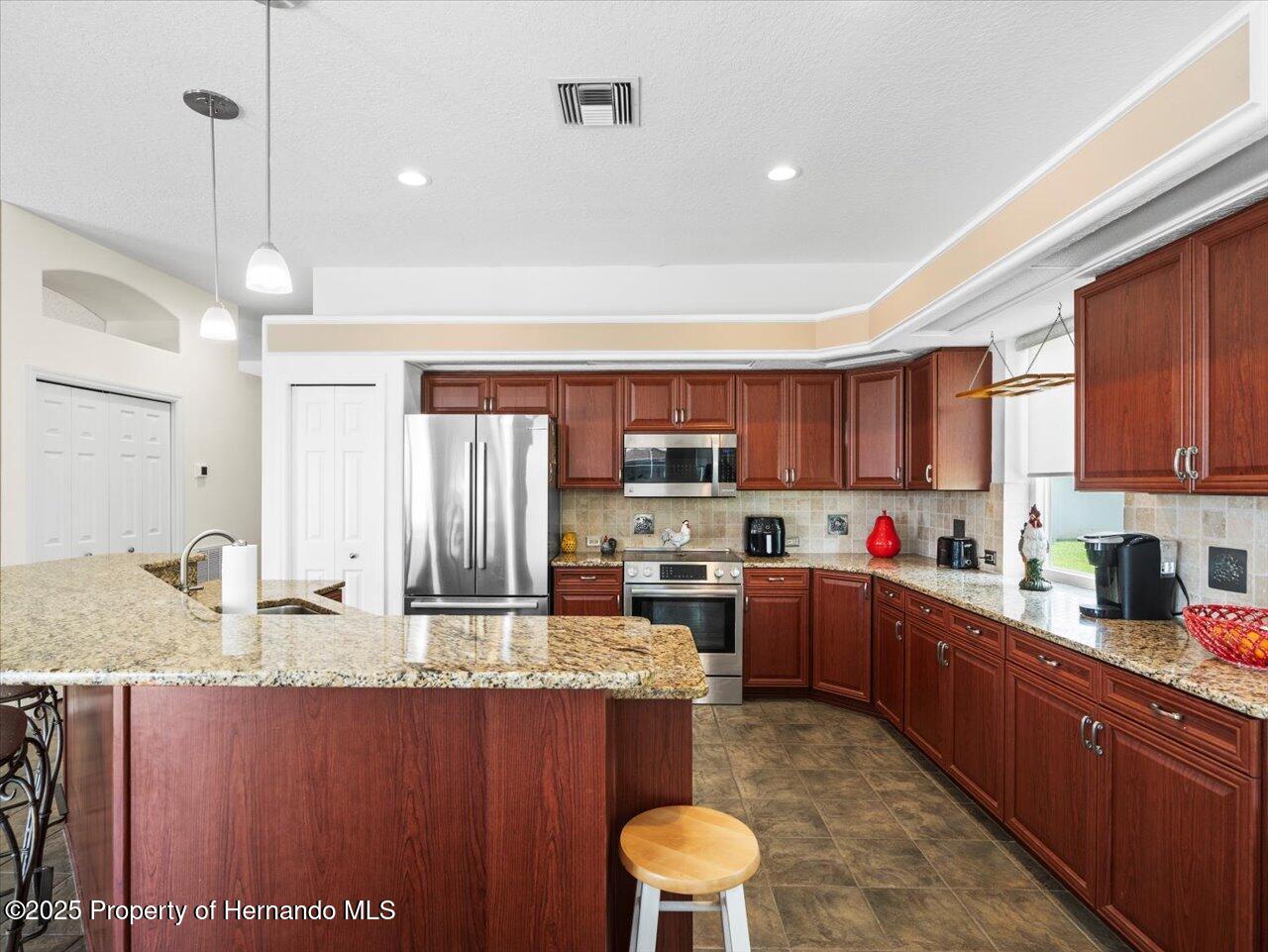 9032 Cypress Glen Court, Weeki Wachee, Florida image 24