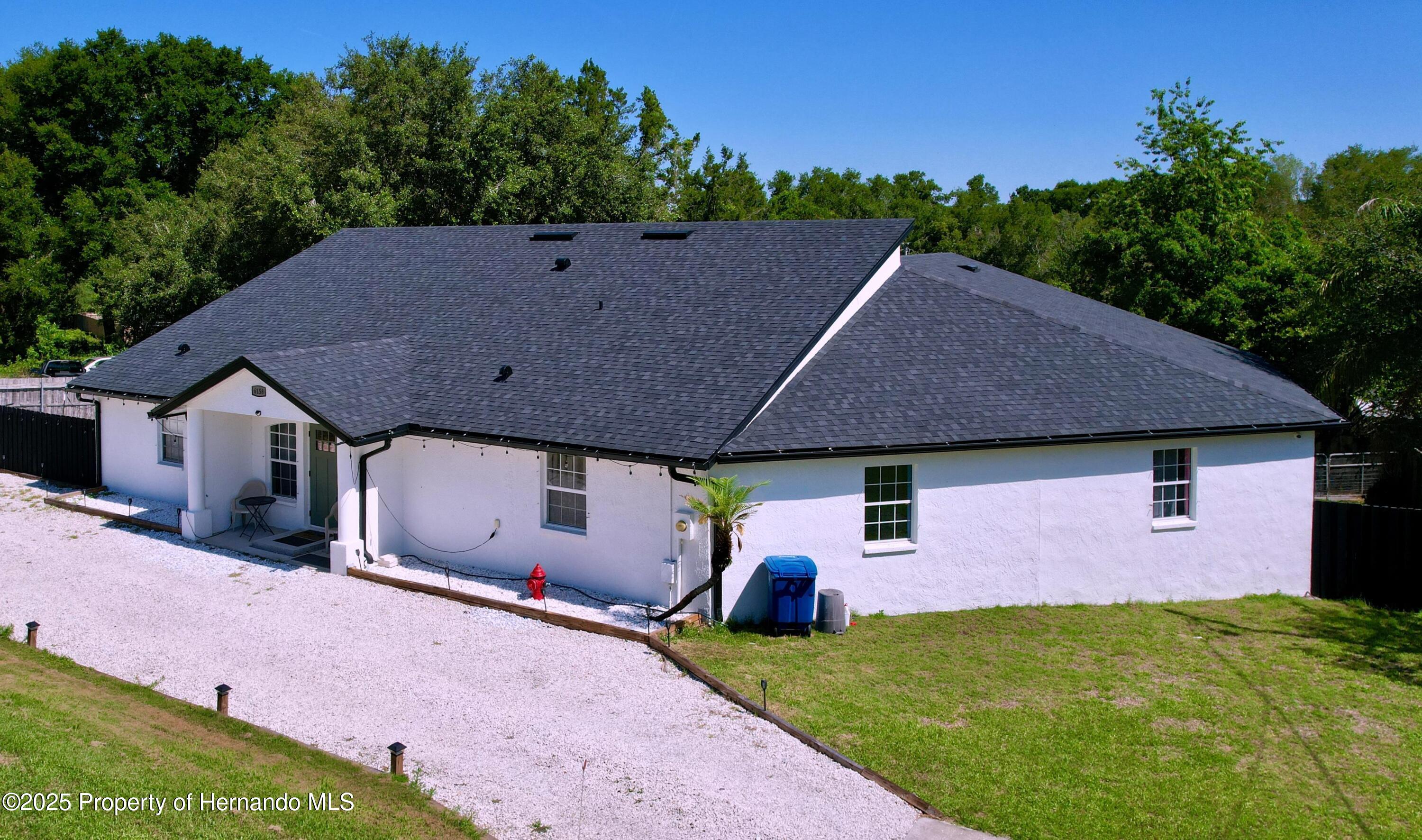 6158 Sumter Drive, Brooksville, Florida image 8