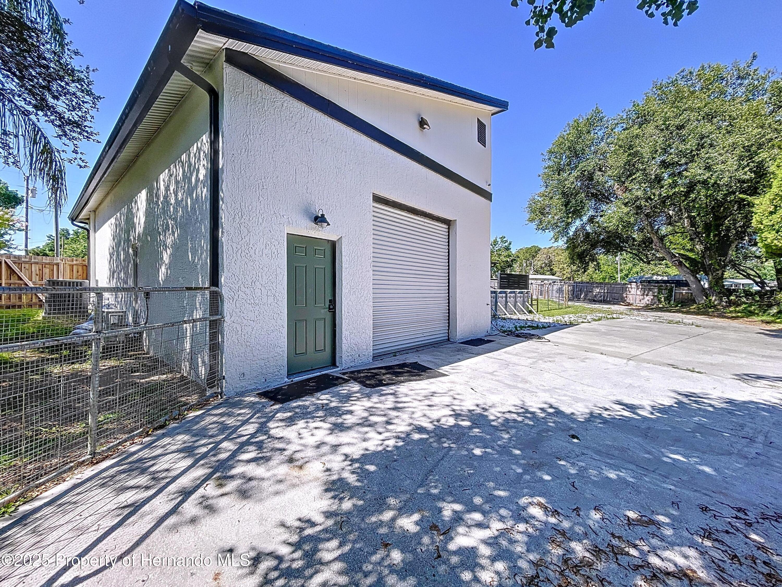 6158 Sumter Drive, Brooksville, Florida image 9