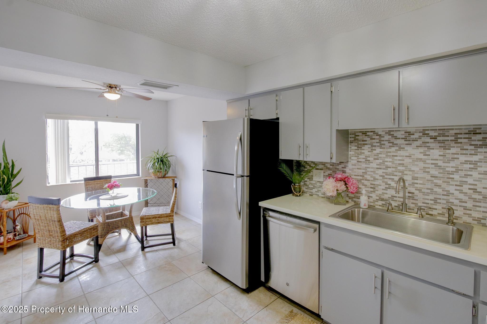 6583 River Run Boulevard, Weeki Wachee, Florida image 14