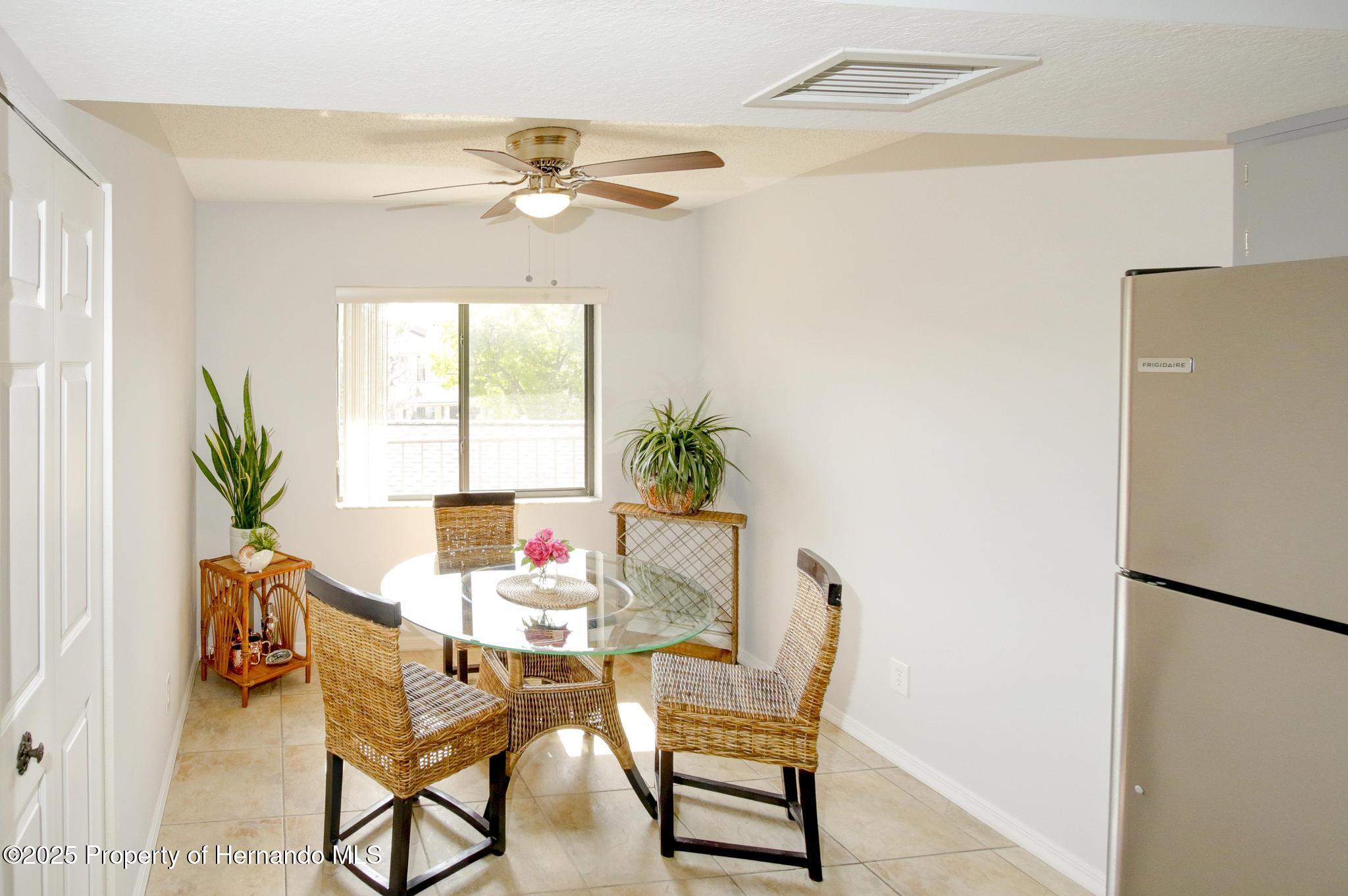 6583 River Run Boulevard, Weeki Wachee, Florida image 9