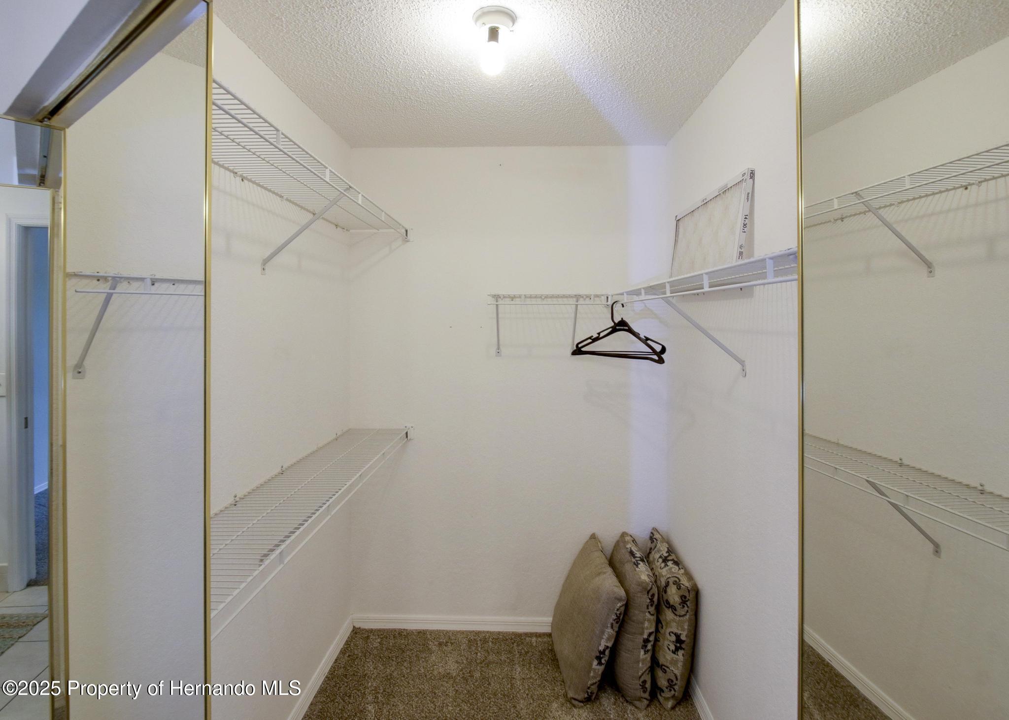 6583 River Run Boulevard, Weeki Wachee, Florida image 39