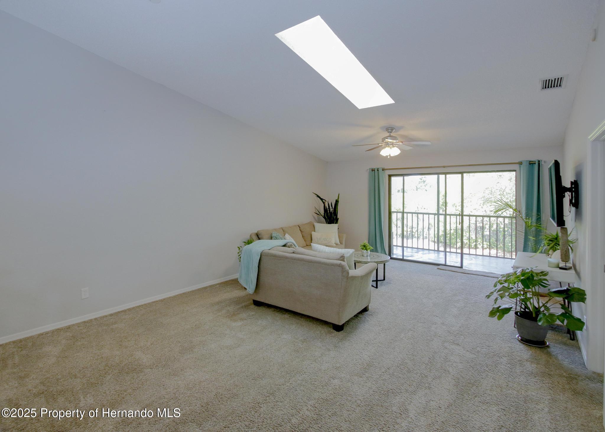 6583 River Run Boulevard, Weeki Wachee, Florida image 24