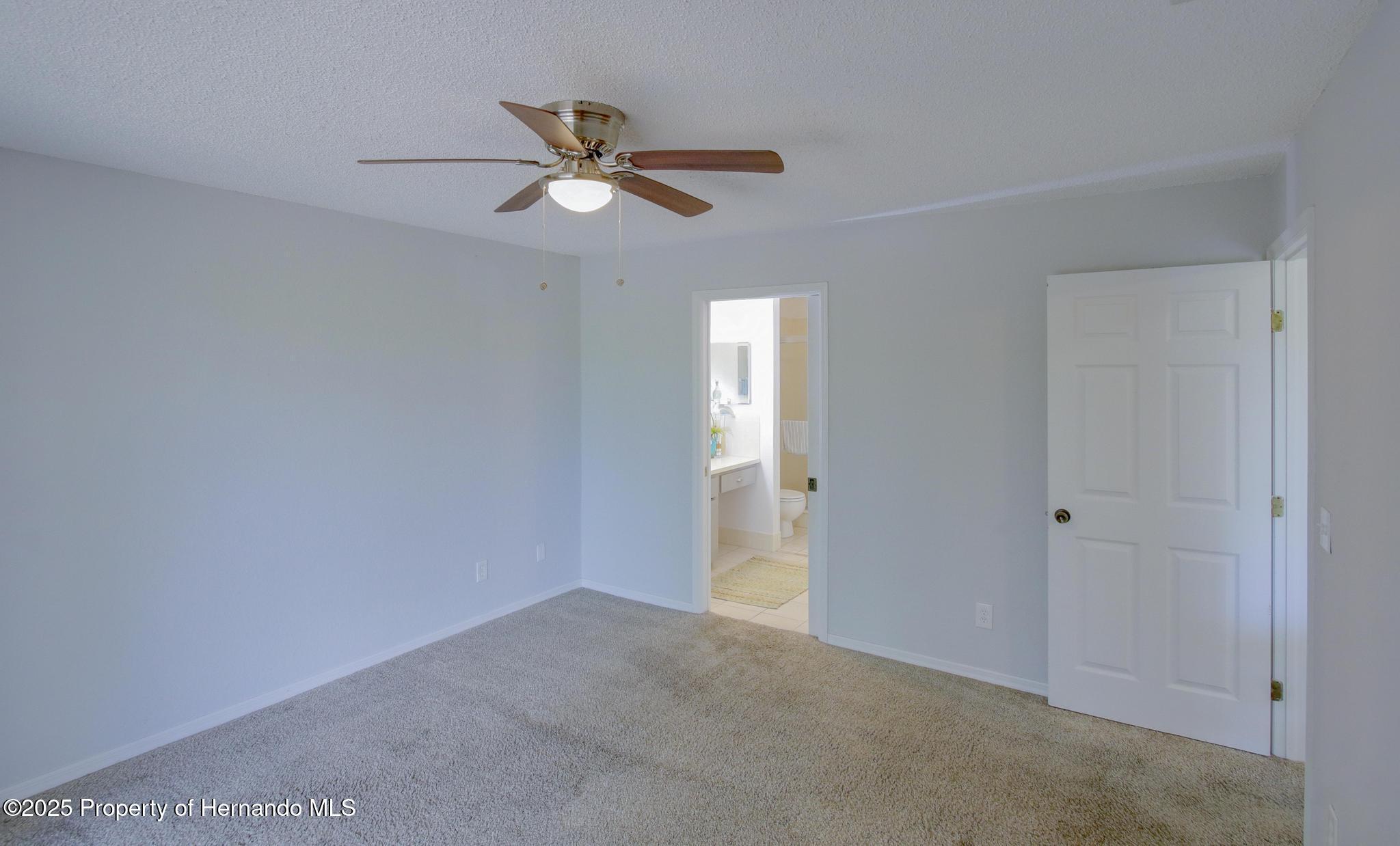 6583 River Run Boulevard, Weeki Wachee, Florida image 36