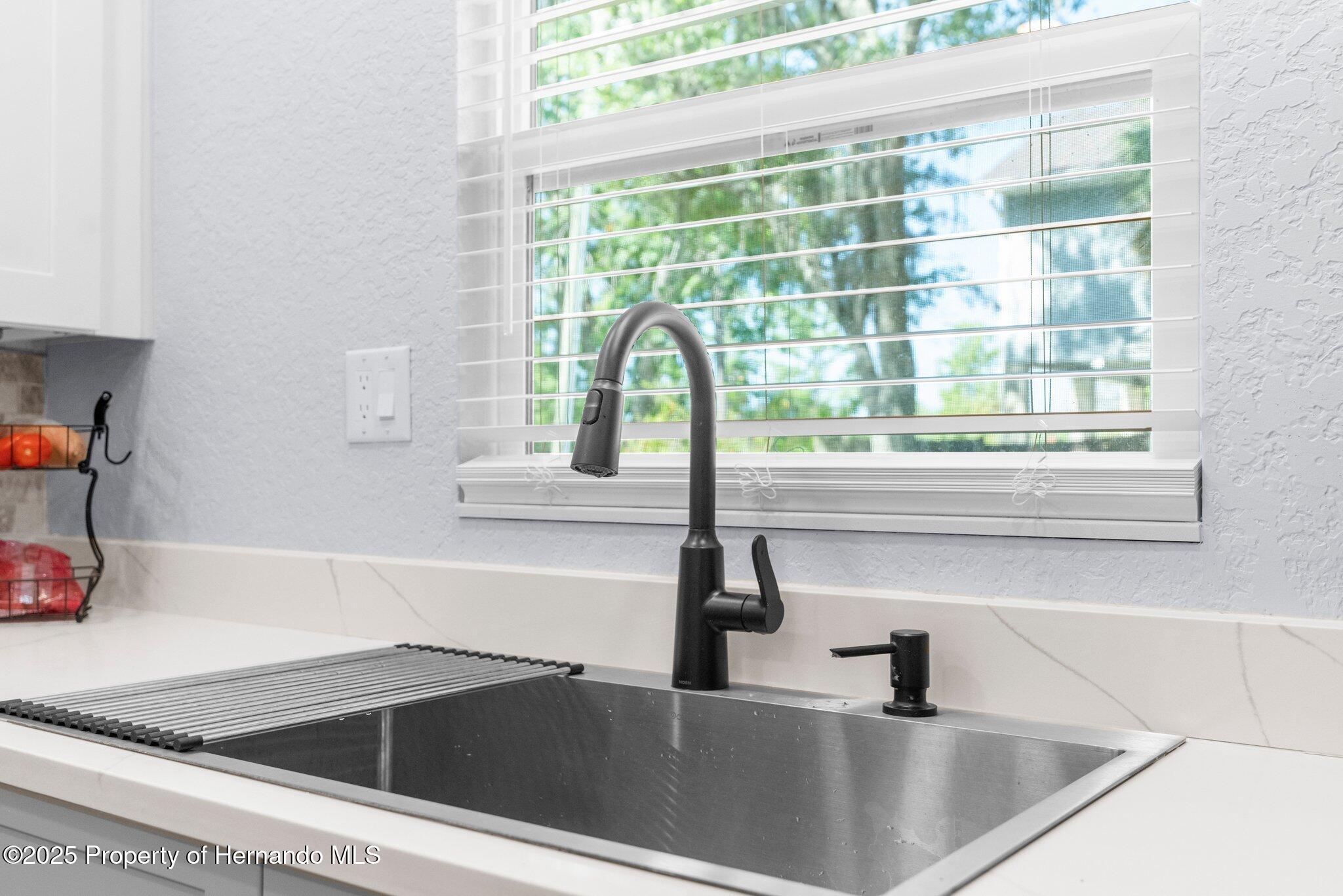 5421 Gay Street, Weeki Wachee, Florida image 18