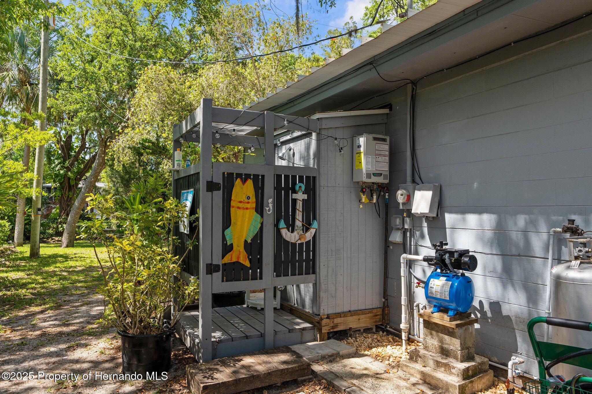 5421 Gay Street, Weeki Wachee, Florida image 44