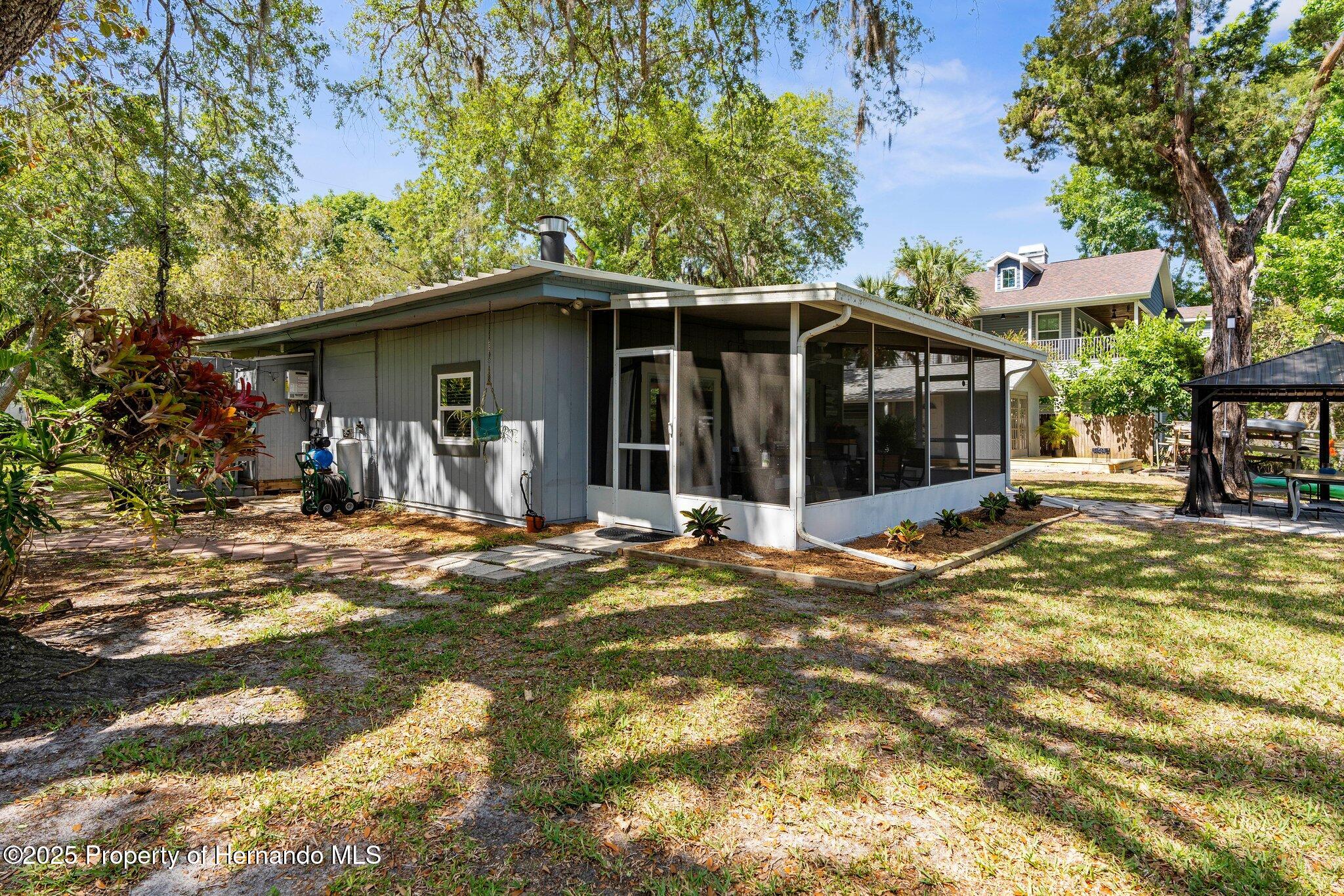 5421 Gay Street, Weeki Wachee, Florida image 38