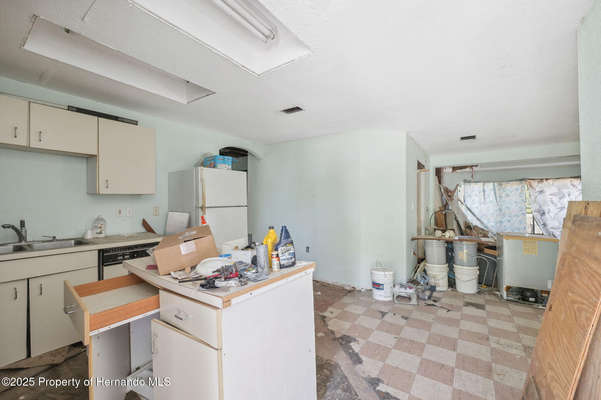 8293 Normandy Drive, Weeki Wachee, Florida image 16