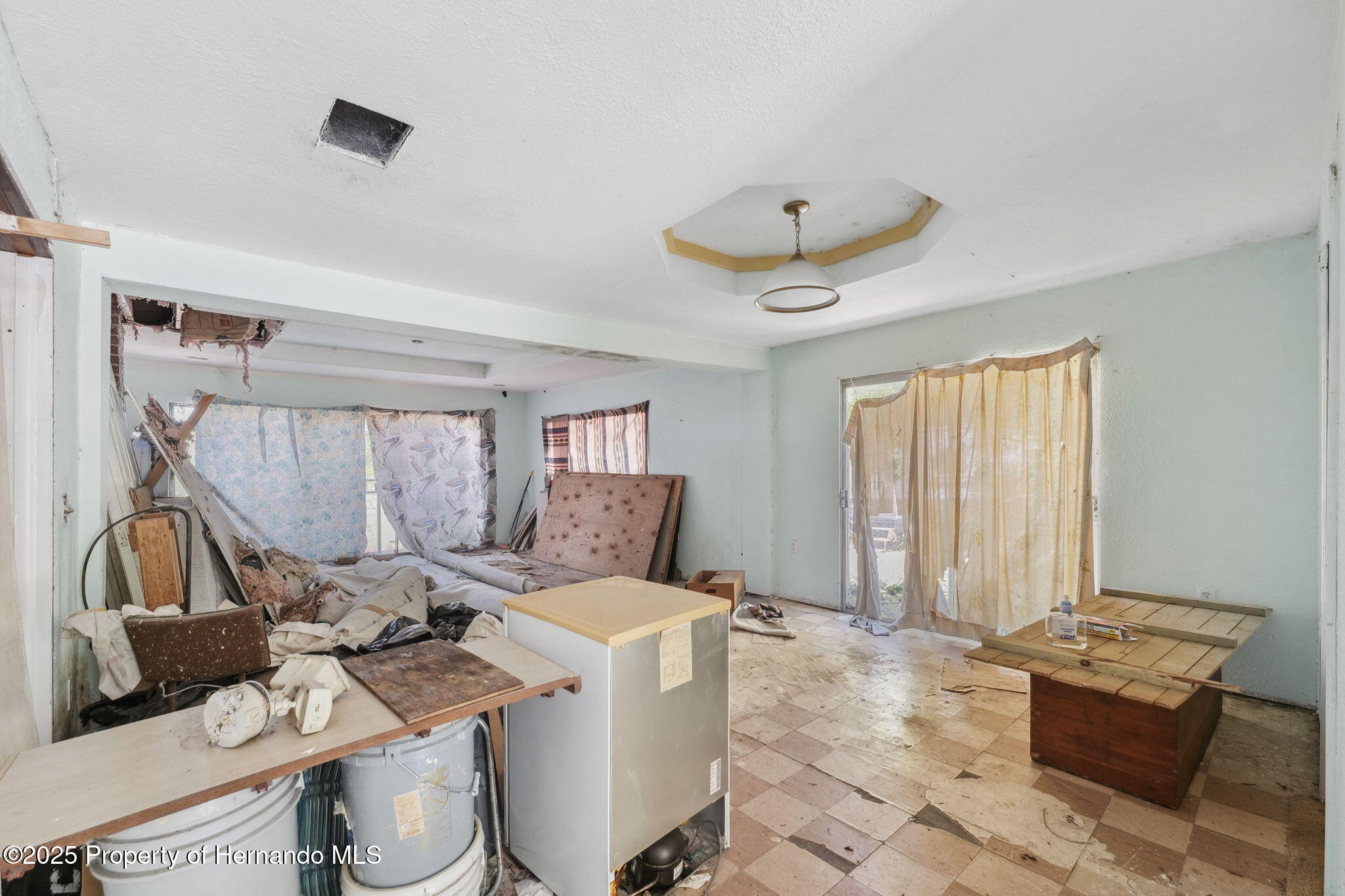 8293 Normandy Drive, Weeki Wachee, Florida image 6
