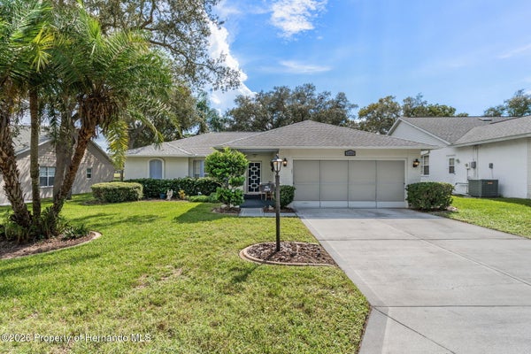 7368 SUGARBUSH DR, SPRING HILL, FL 34606 - Image d8d8d1c96f765da69c0a0f5fe55cbd04/1707208227
