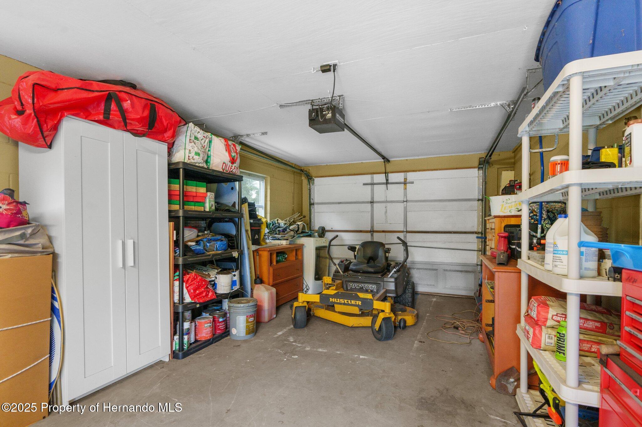 6114 Honeysuckle Lane, Brooksville, Florida image 22