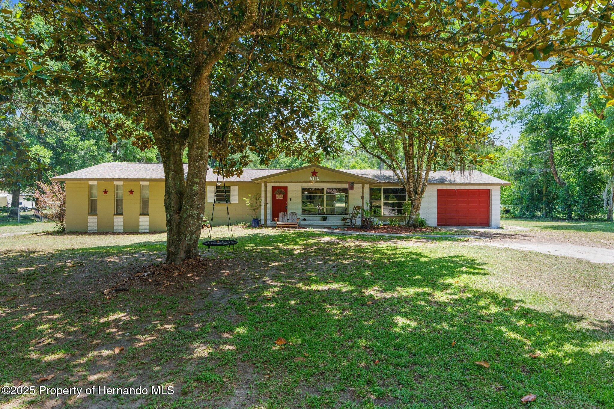 6114 Honeysuckle Lane, Brooksville, Florida image 1