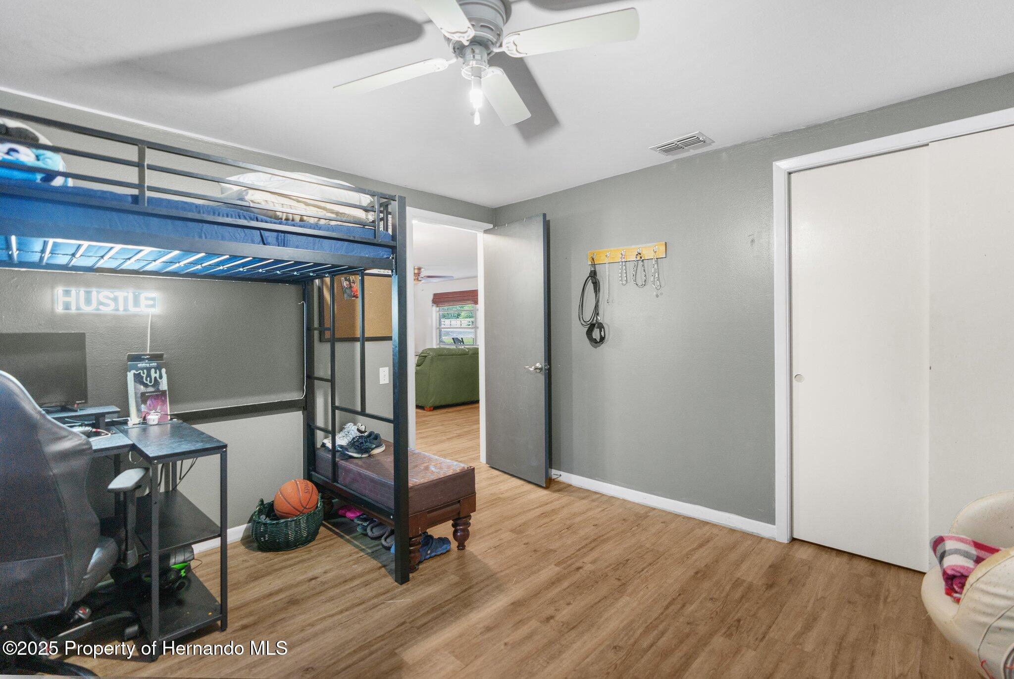 6114 Honeysuckle Lane, Brooksville, Florida image 15