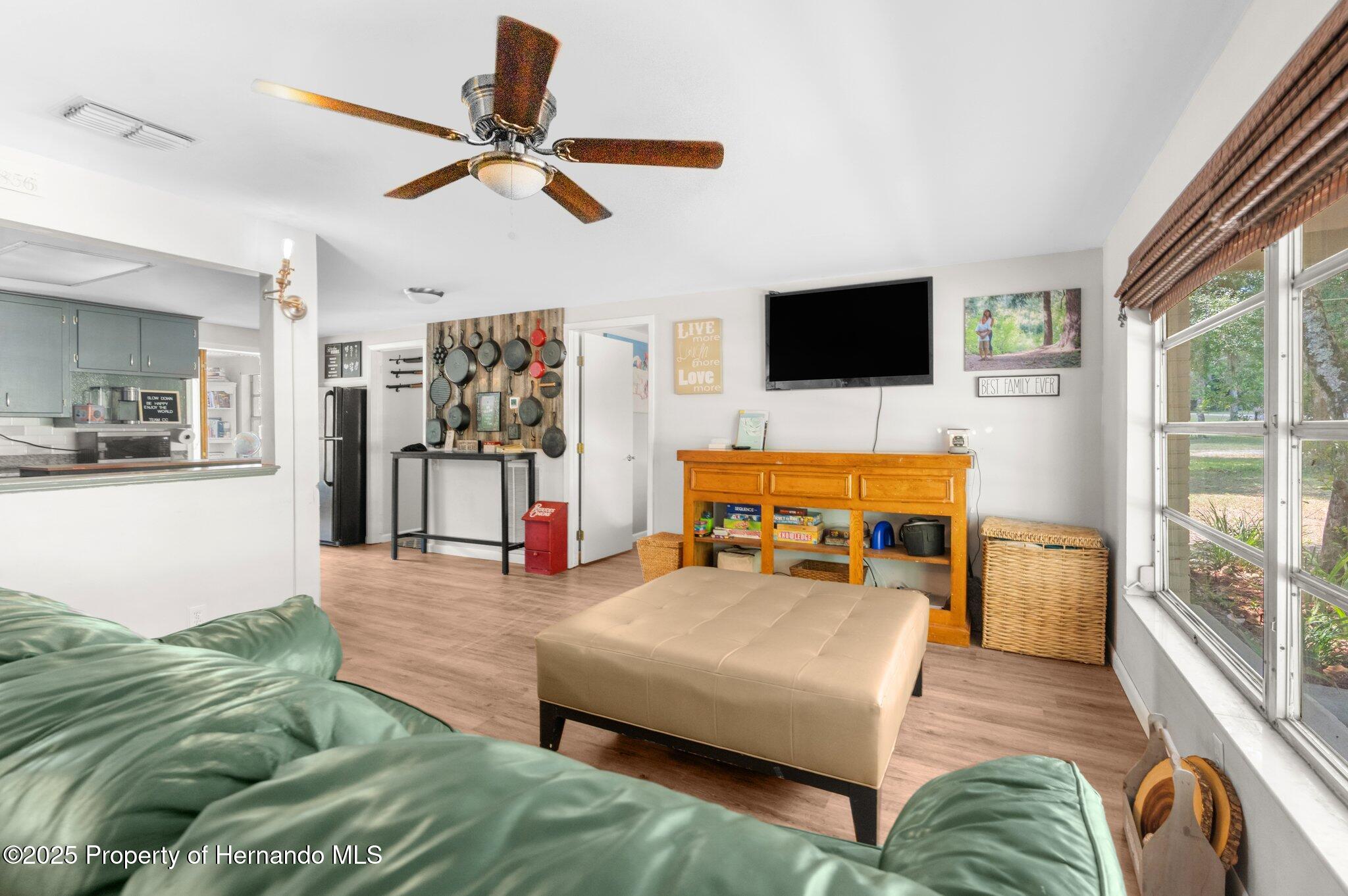 6114 Honeysuckle Lane, Brooksville, Florida image 3