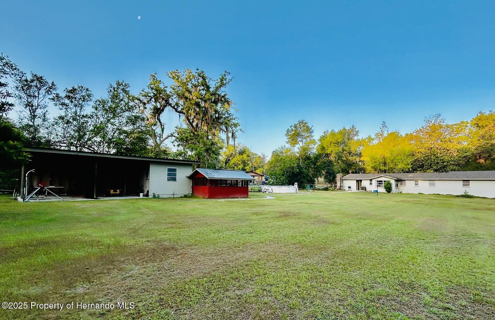 6114 Honeysuckle Lane, Brooksville, Florida image 24