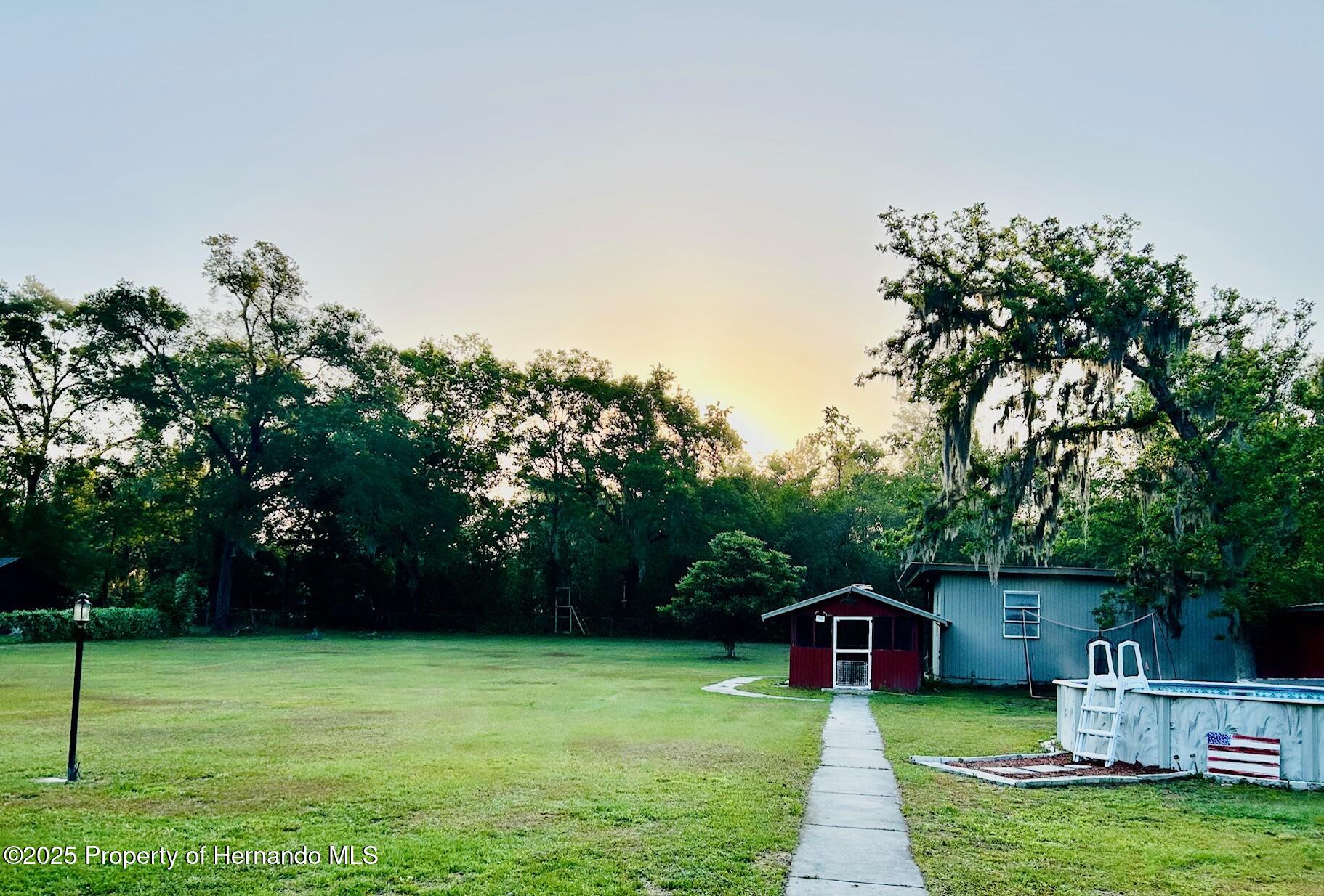 6114 Honeysuckle Lane, Brooksville, Florida image 25