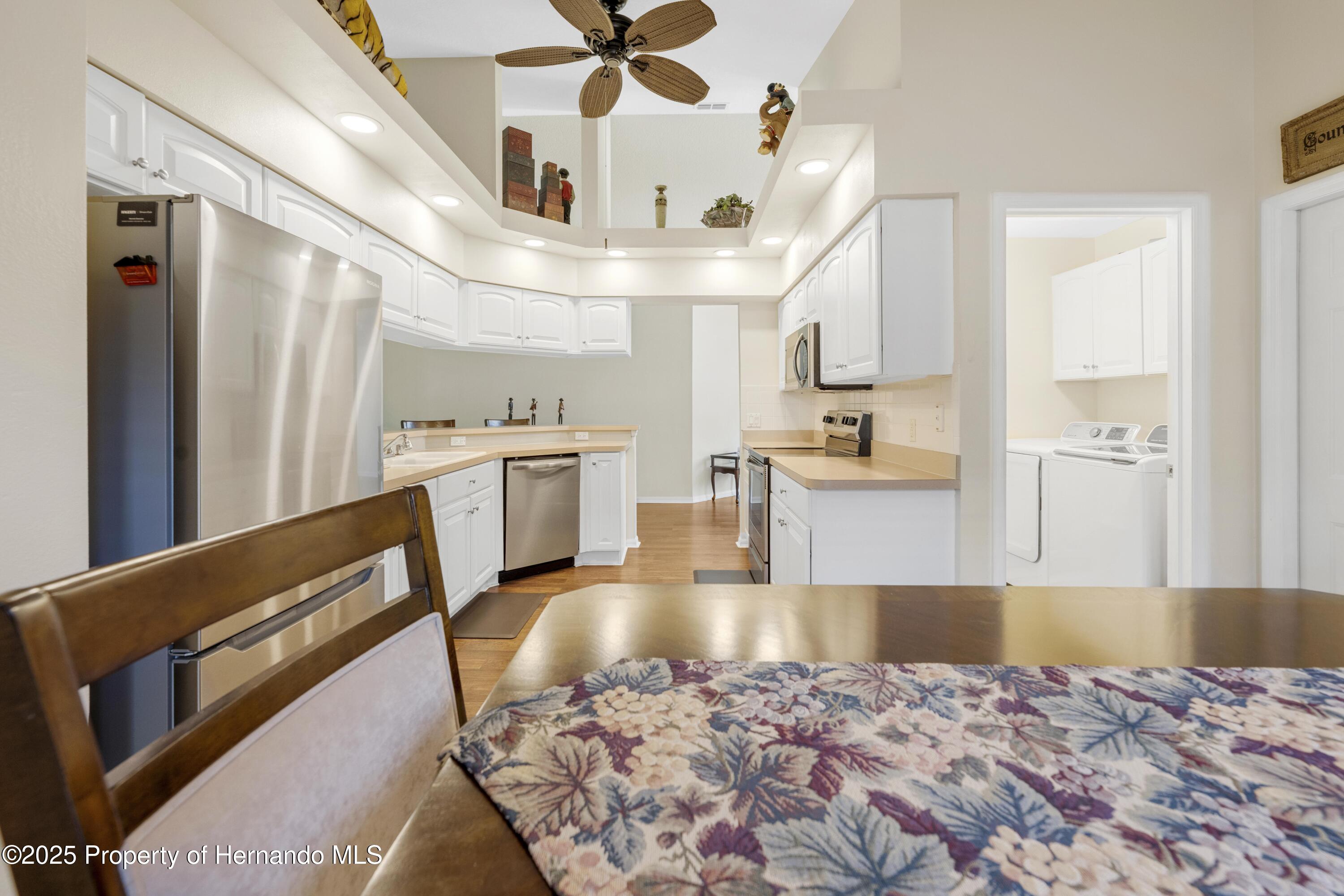 521 Bent Oak Court, Spring Hill, Florida image 12