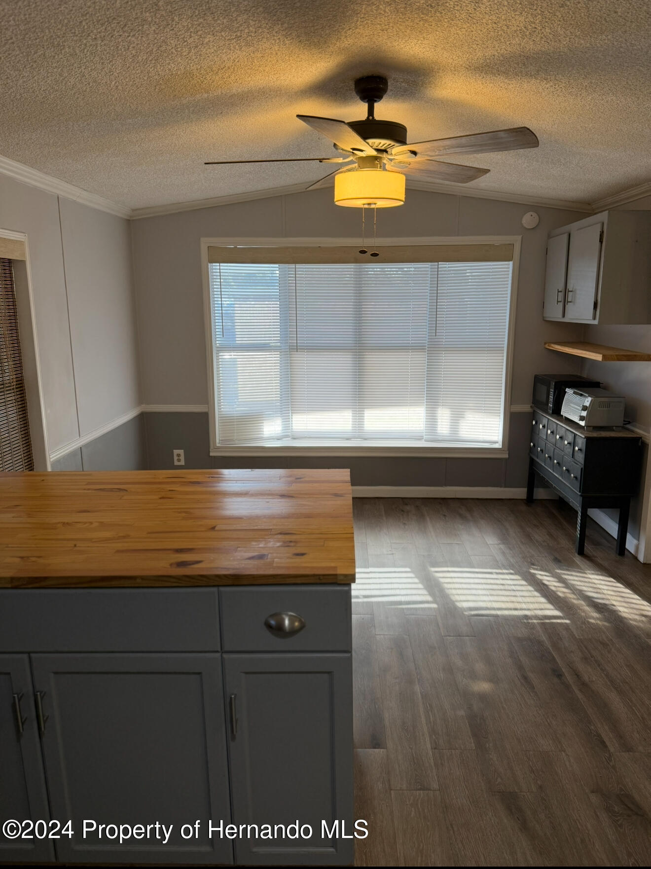 9308 Stingray Drive, Weeki Wachee, Florida image 7