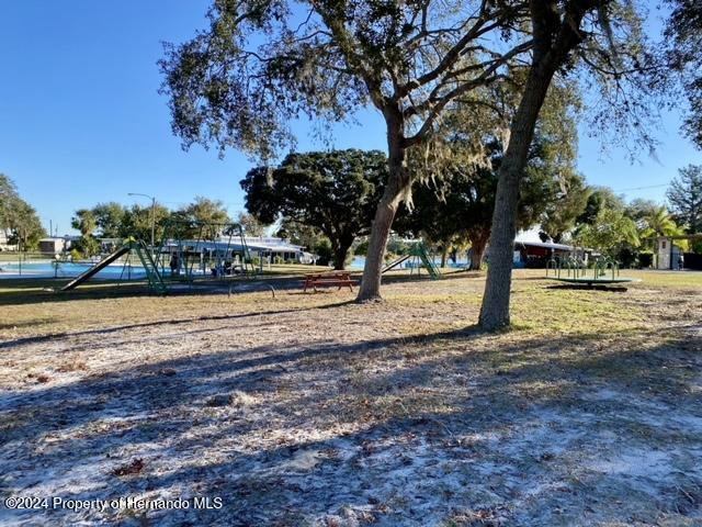 9308 Stingray Drive, Weeki Wachee, Florida image 25