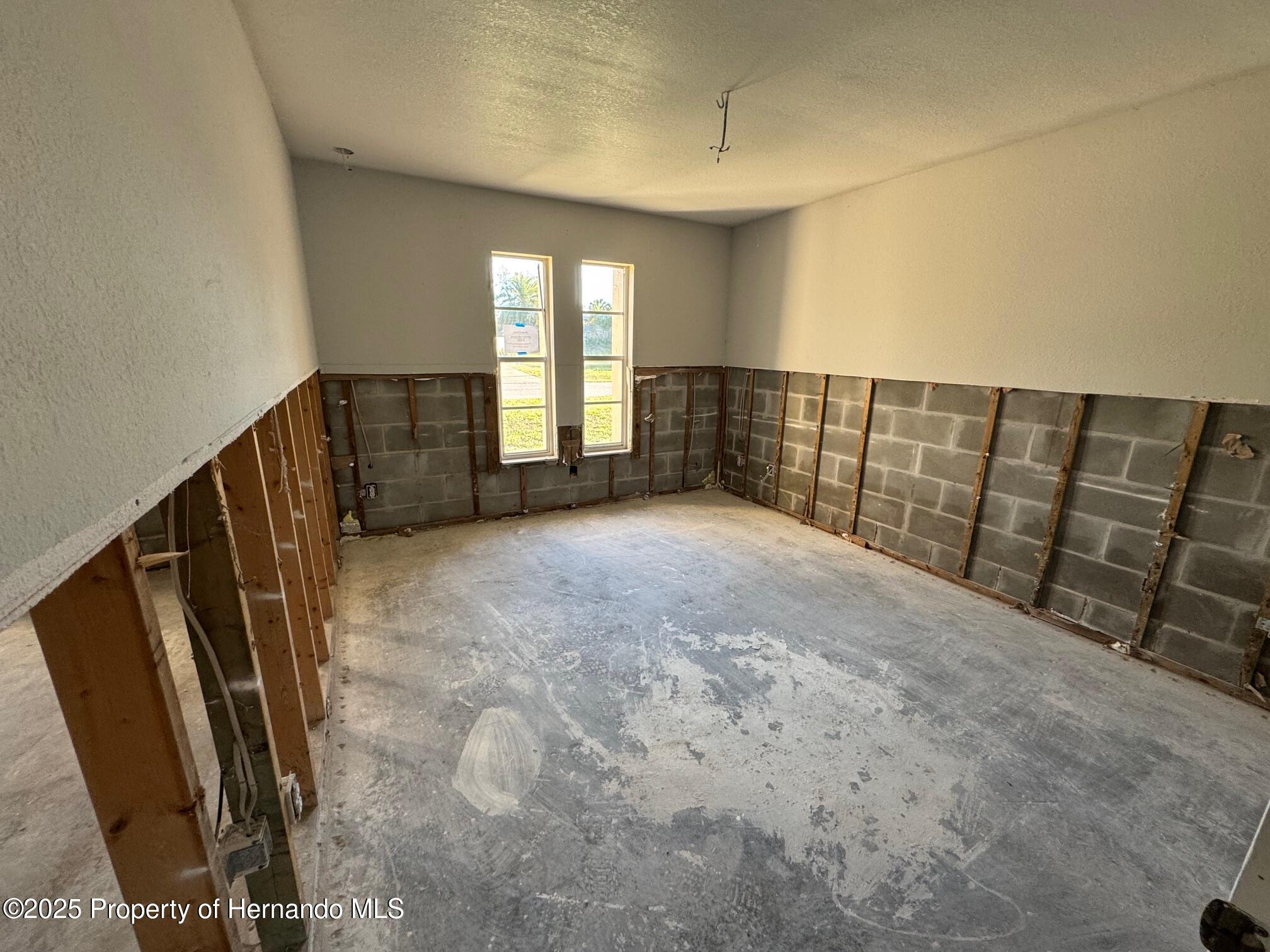 8607 Longboat Lane, Hudson, Florida image 12