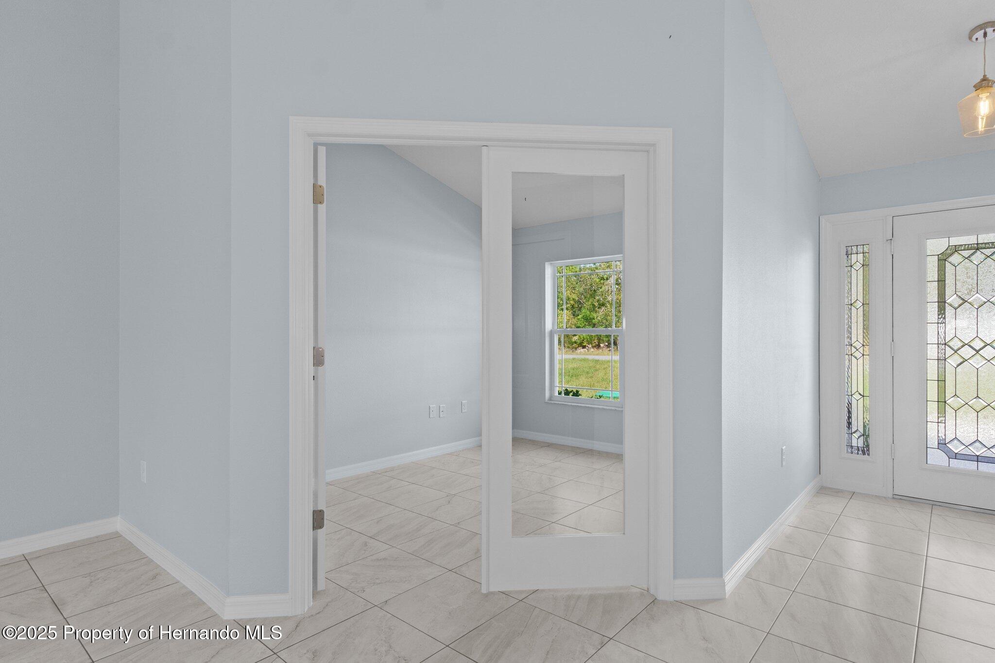 11220 Sandpiper Avenue, Weeki Wachee, Florida image 6