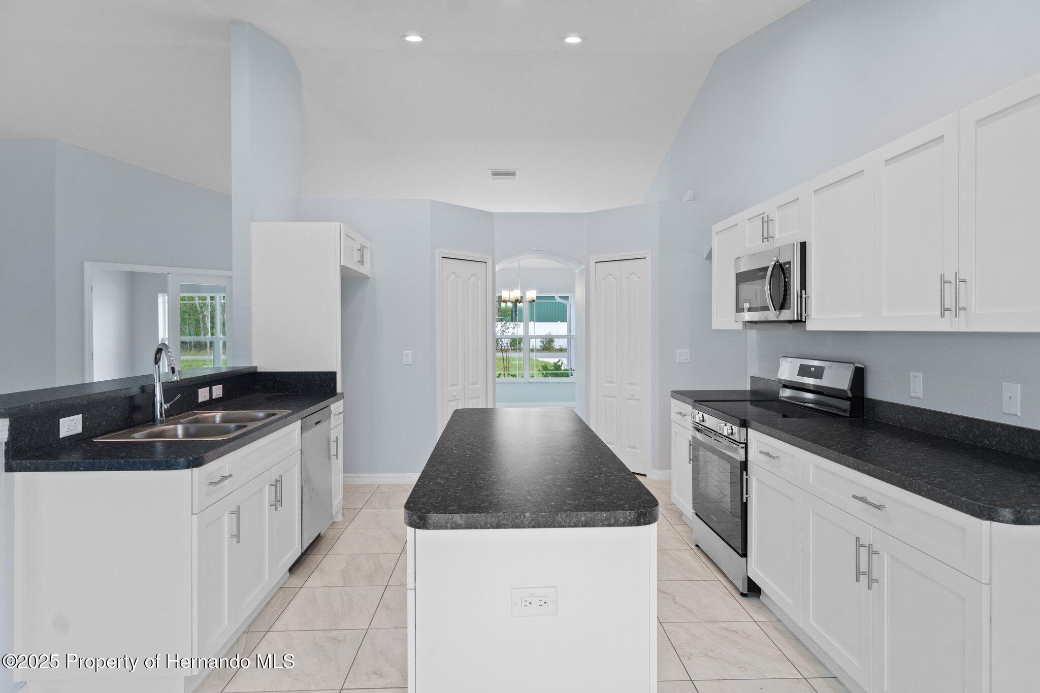 11220 Sandpiper Avenue, Weeki Wachee, Florida image 14